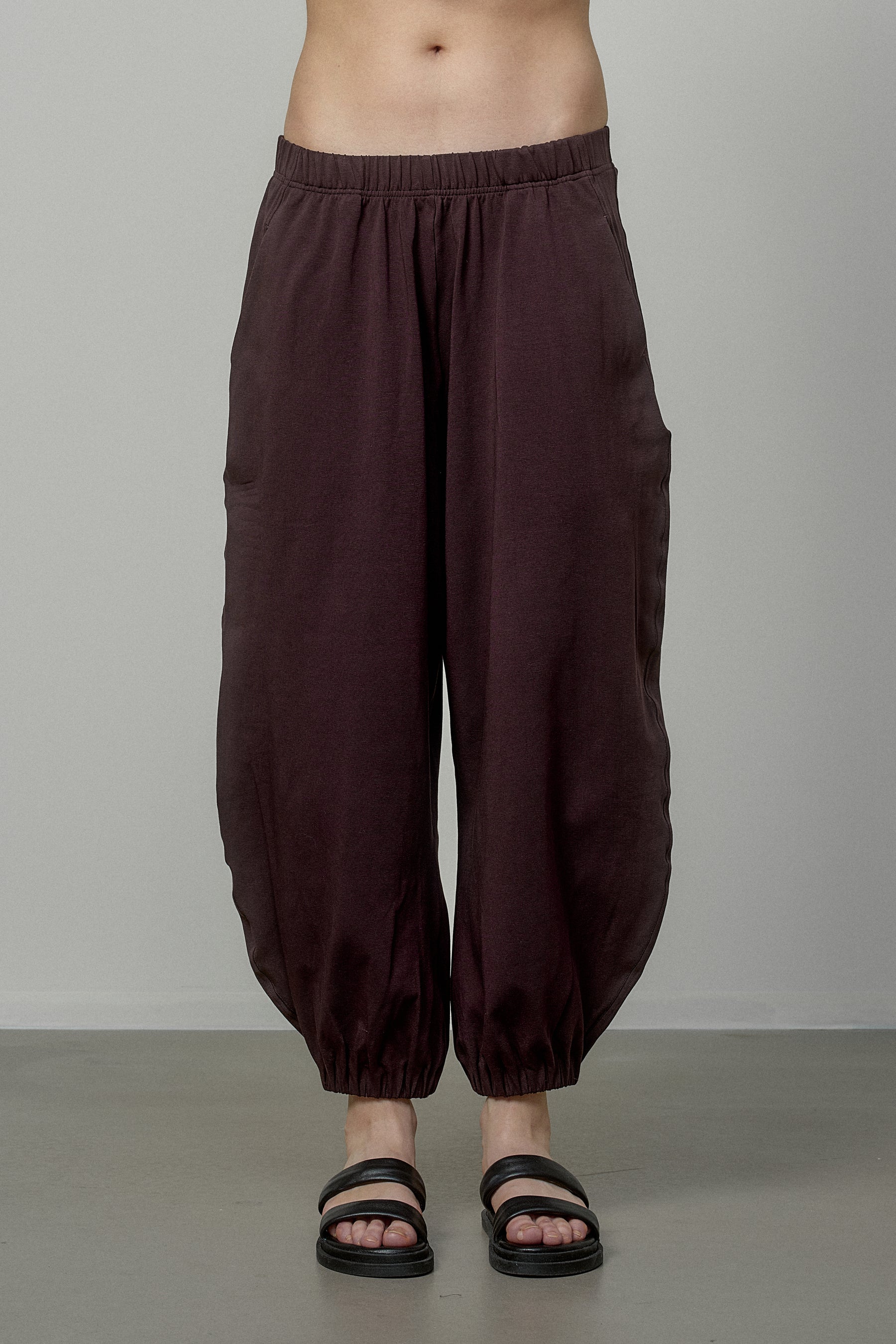 COTTON PANTS WITH ELASTIC WAIST AND CUFFS