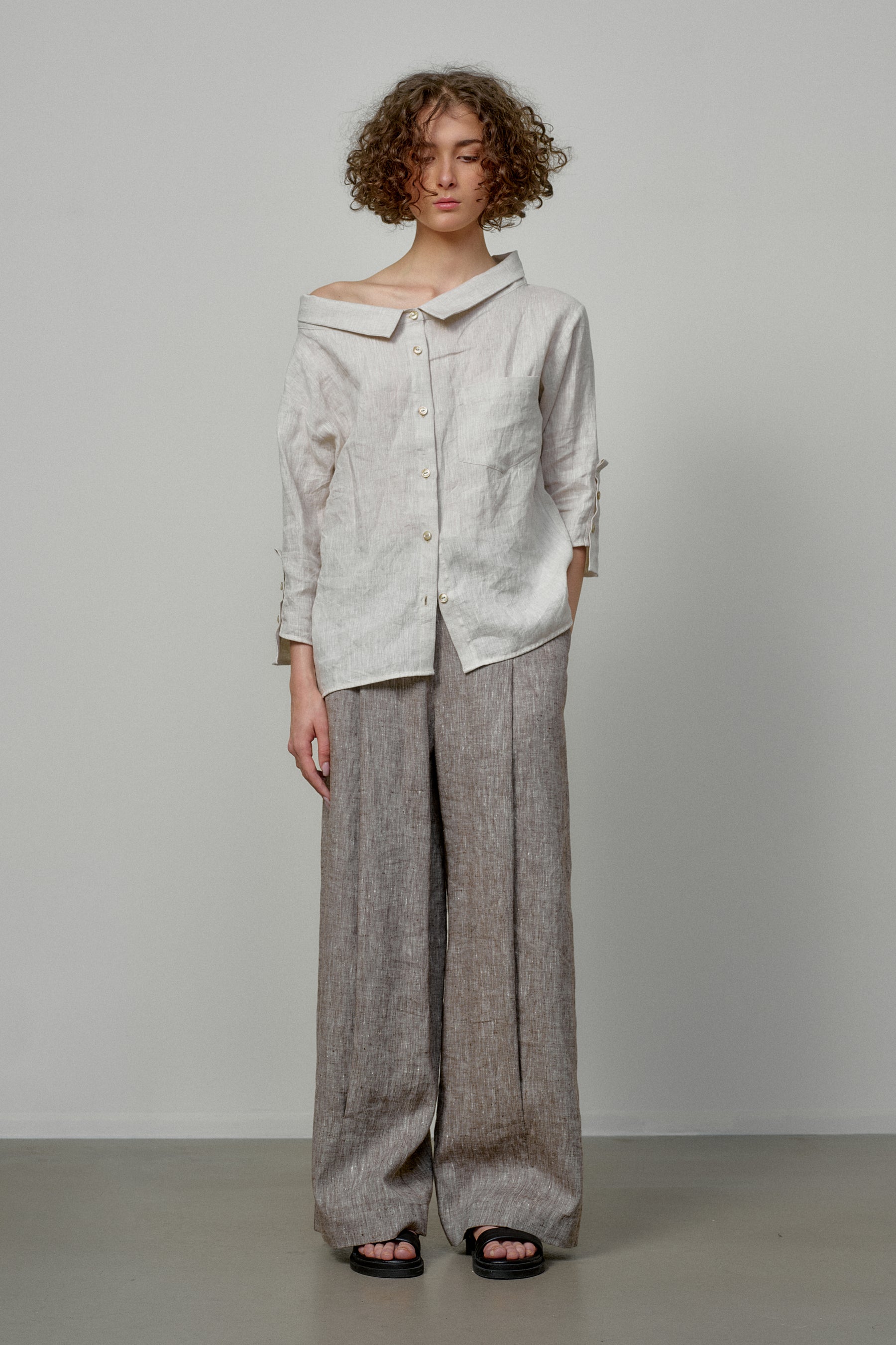 LINEN SHIRT WITH WIDE COLLAR AND 7/8 SLEEVES