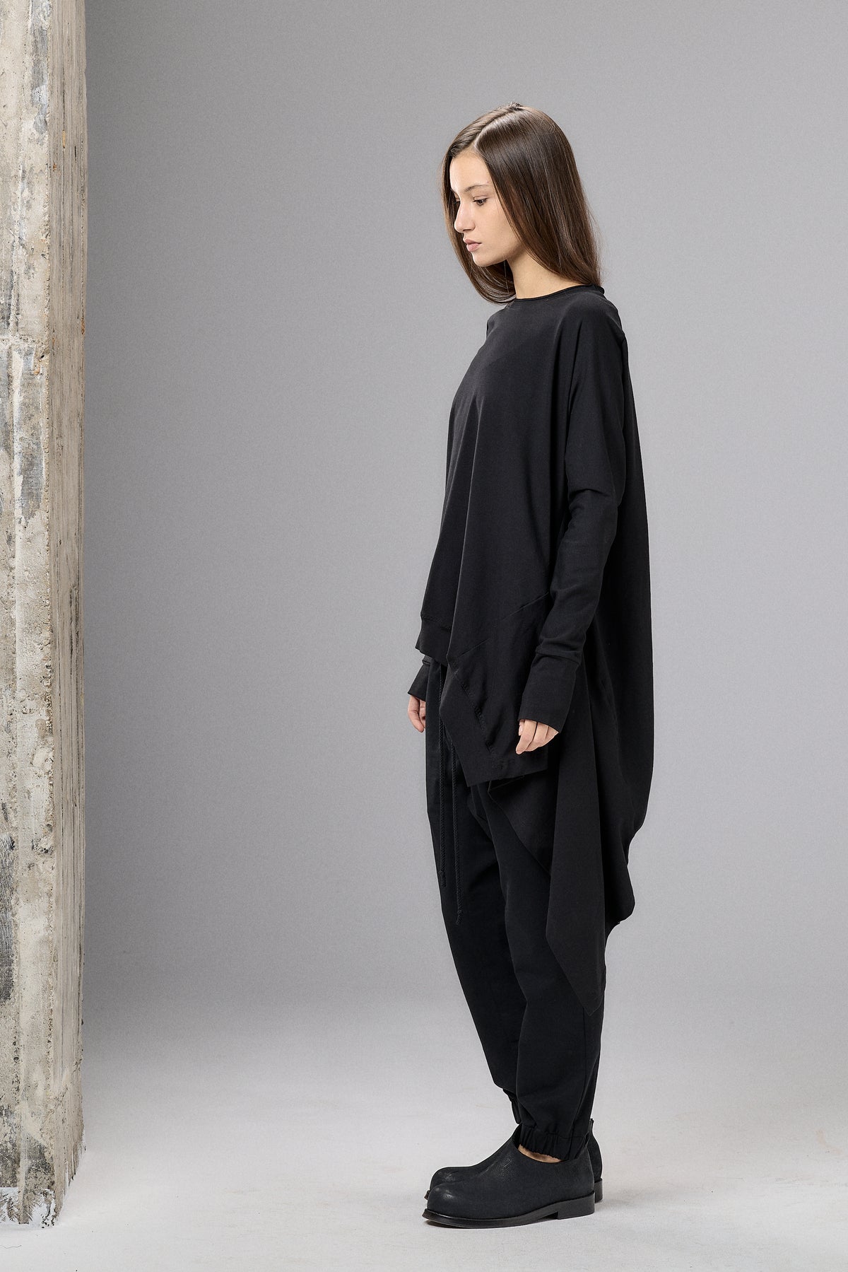 ASYMMETRICAL BLACK TUNIC TOP