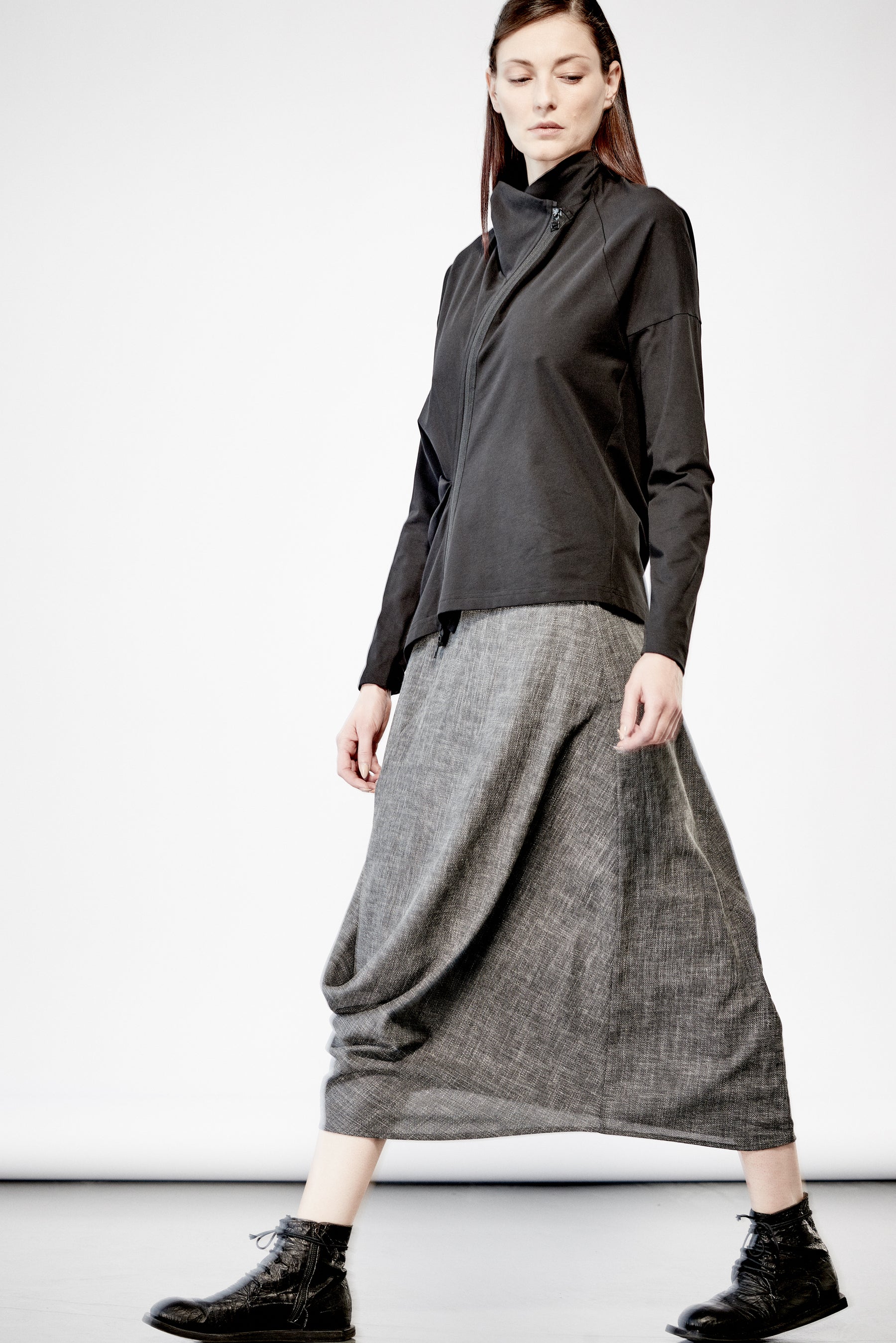DRAPE WOOL SKIRT