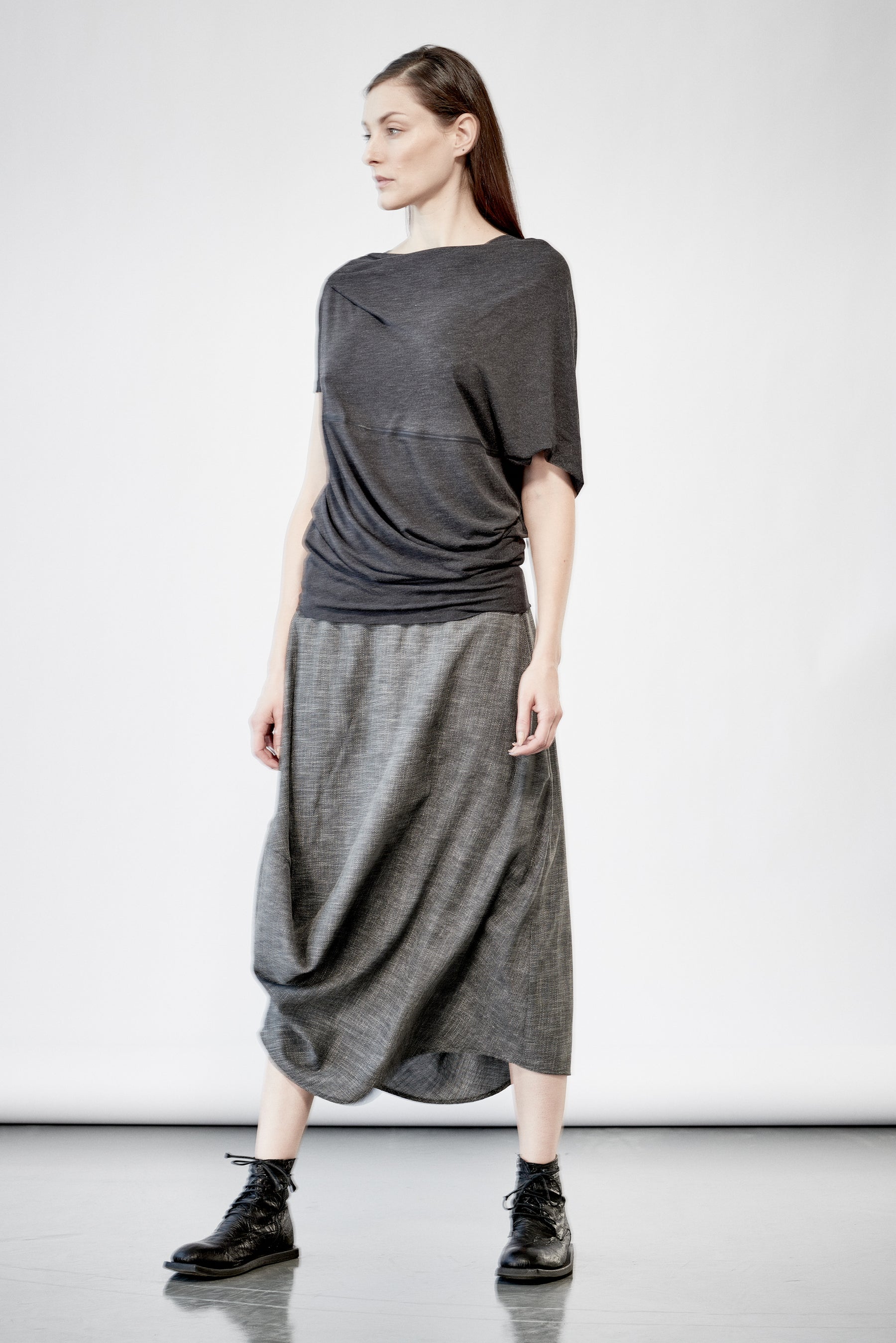 DRAPE WOOL SKIRT