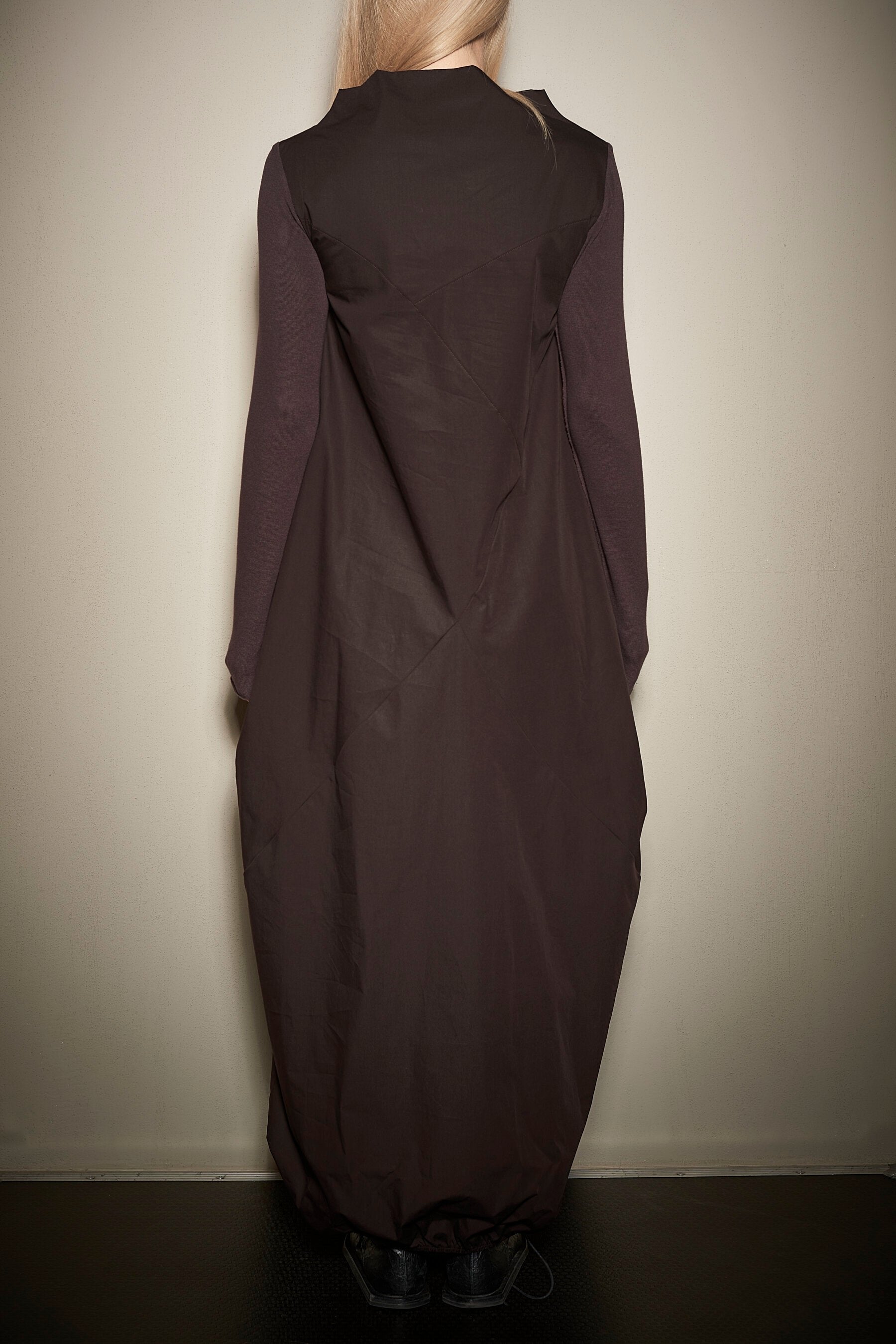 LONG SLEEVED DISTORTED MAXI DRESS