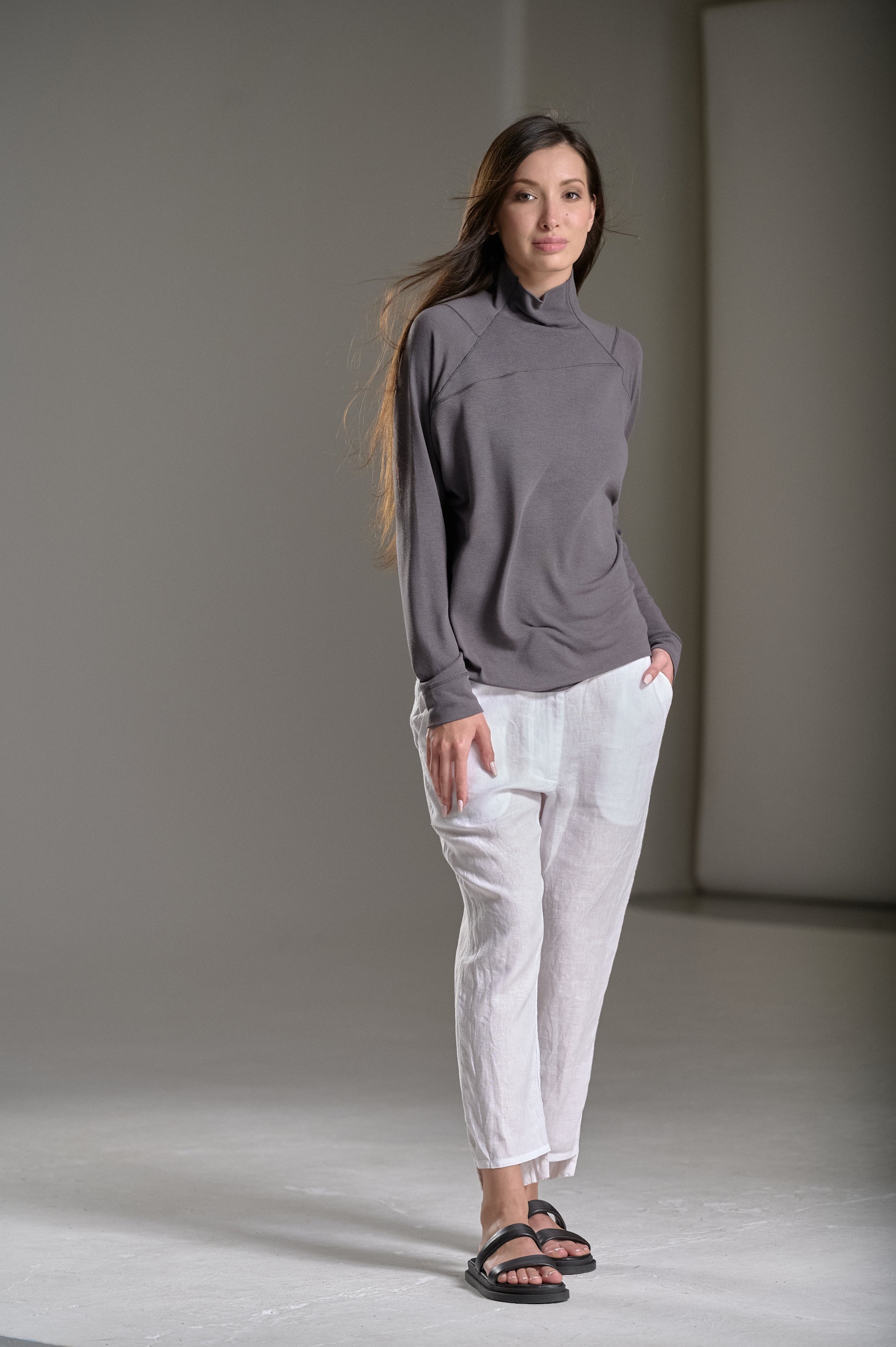 TURTLENECK LOOSE TOP