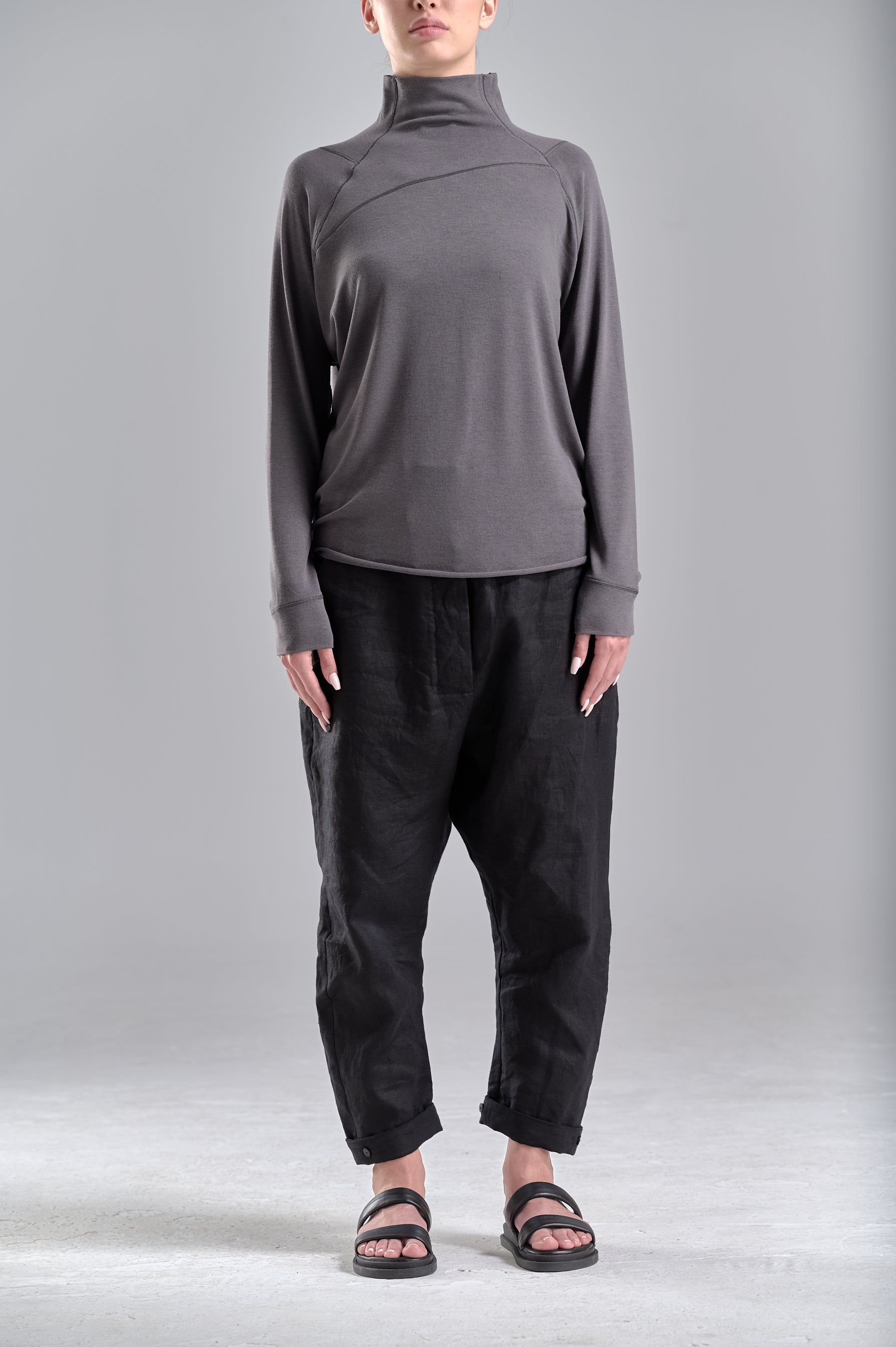 TURTLENECK LOOSE TOP