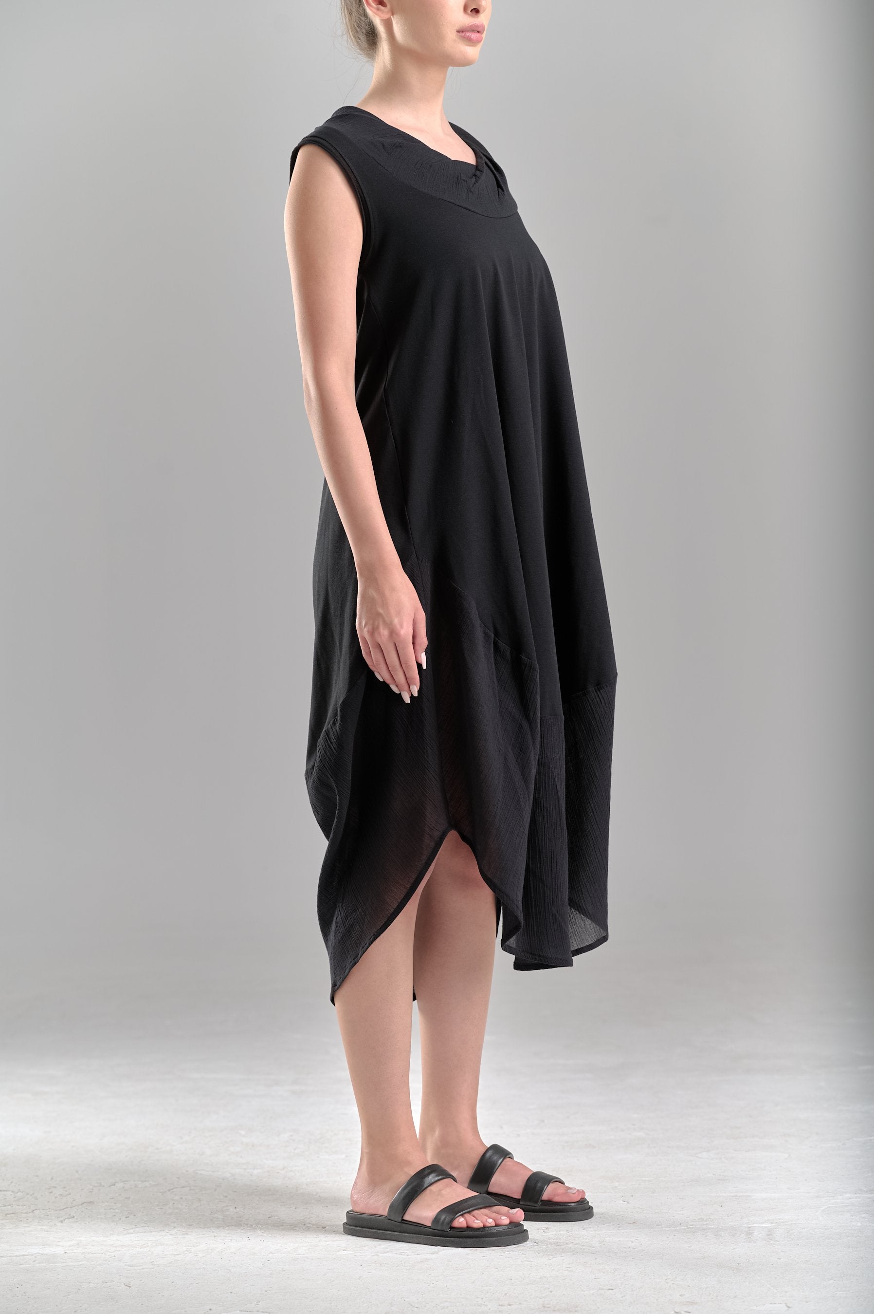 BLACK BALOON COTTON DRESS