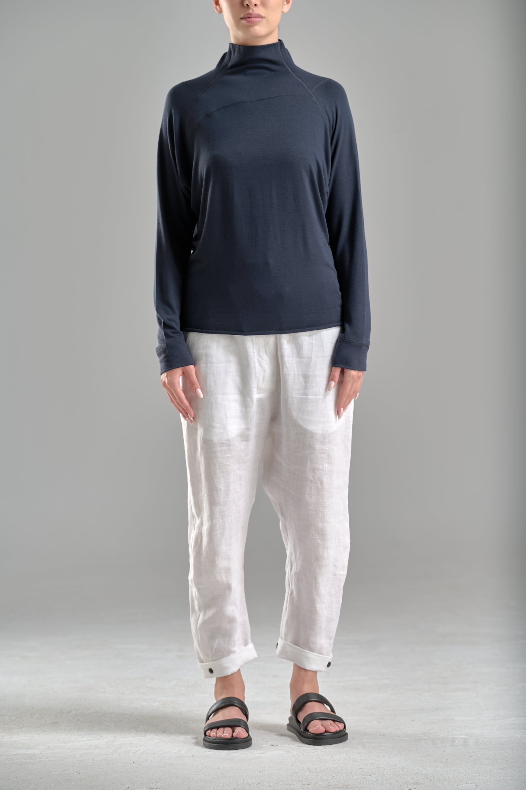 TURTLENECK LOOSE TOP