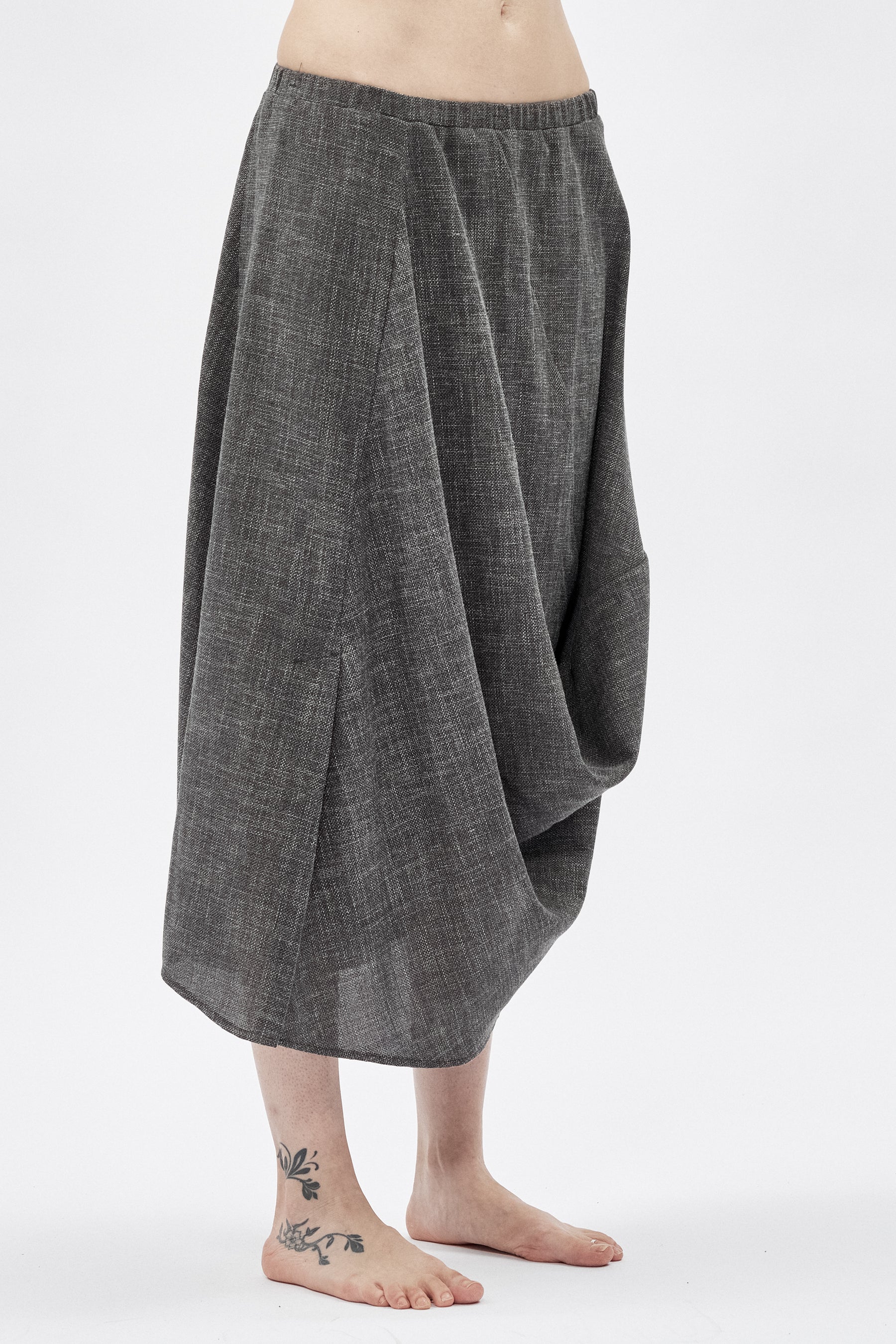DRAPE WOOL SKIRT