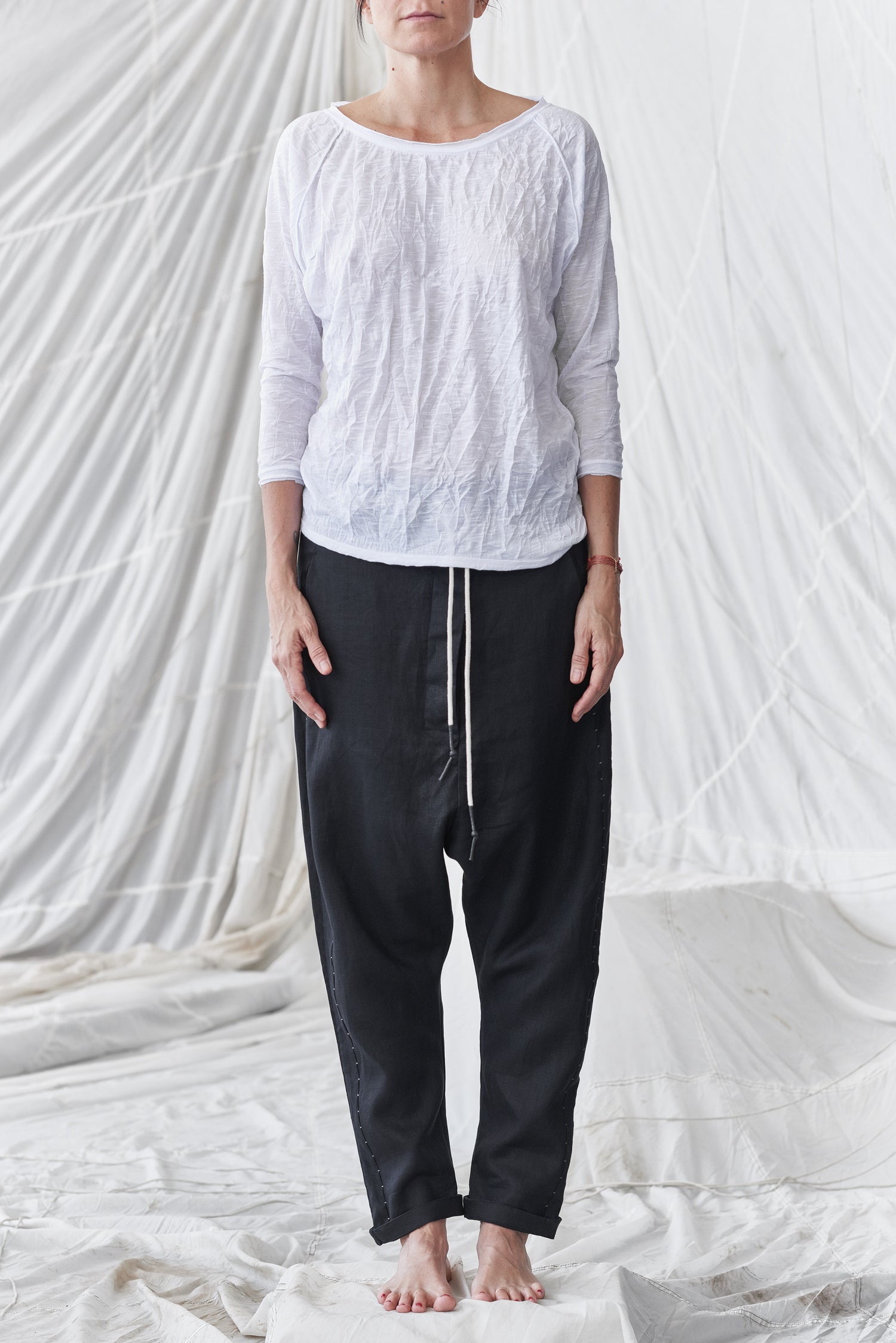 WHITE WRINKLED BOATNECK BLOUSE