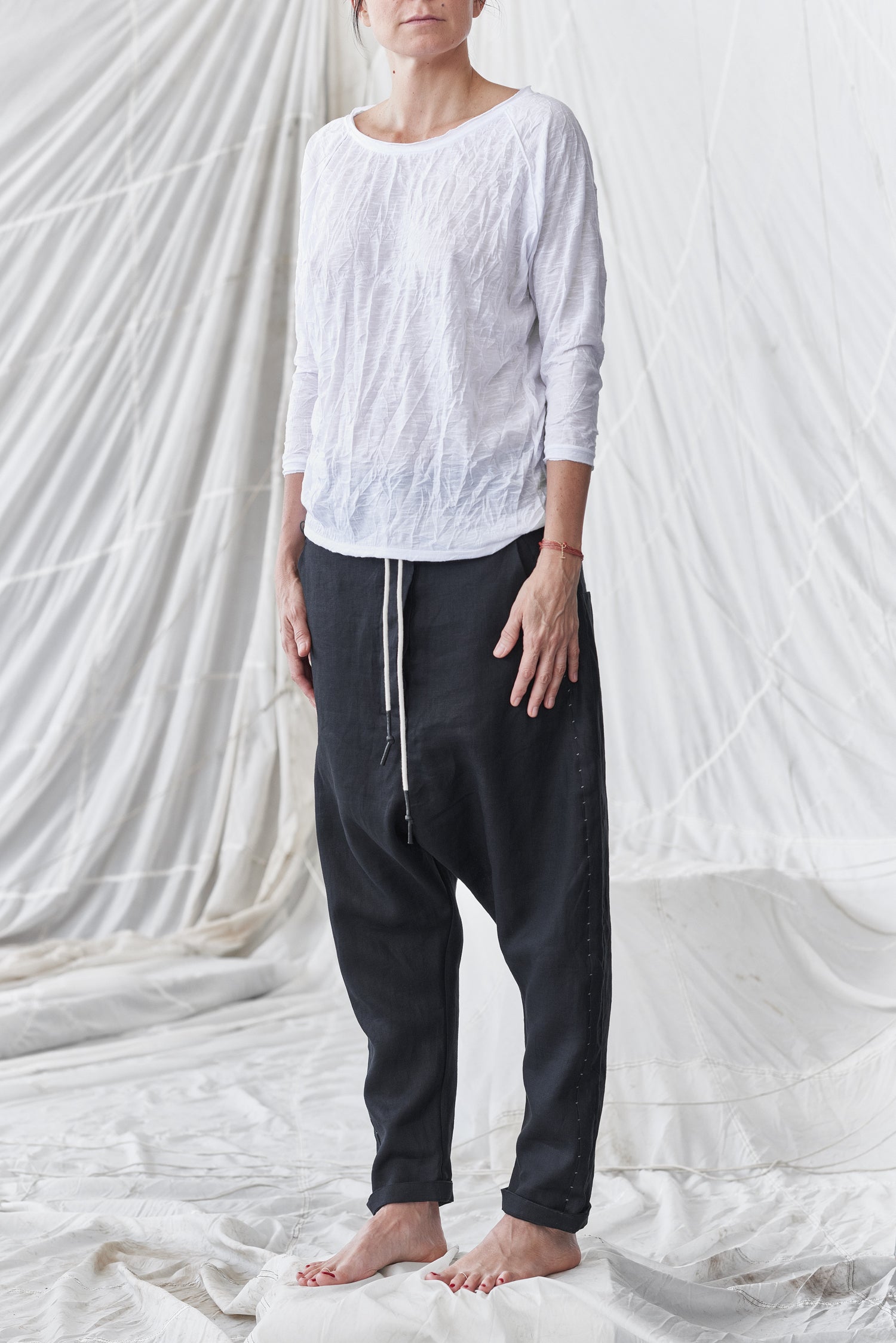 WHITE WRINKLED BOATNECK BLOUSE