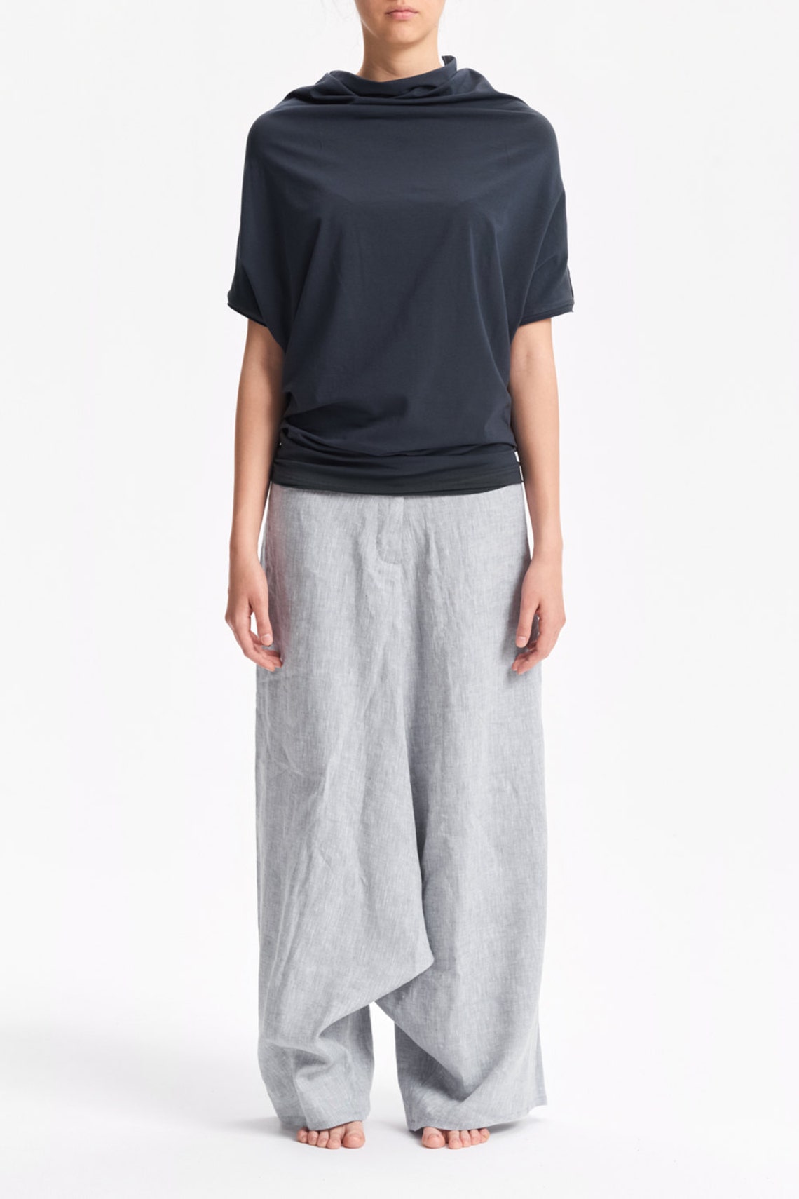 OVERSIZED SHORT SLEEVED BAT TOP