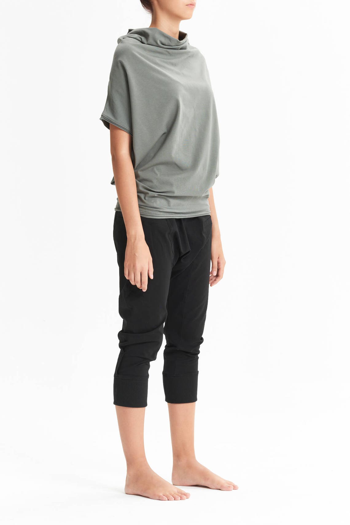 OVERSIZED SHORT SLEEVED BAT TOP