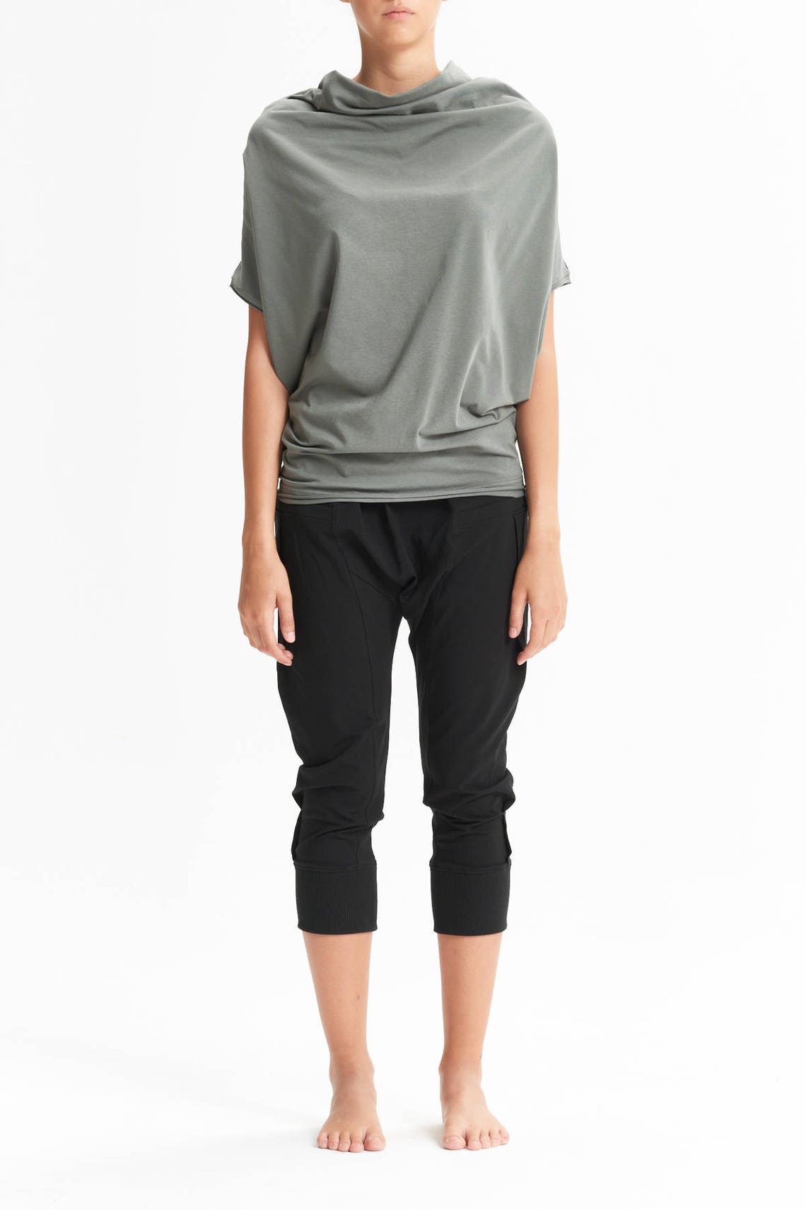 OVERSIZED SHORT SLEEVED BAT TOP