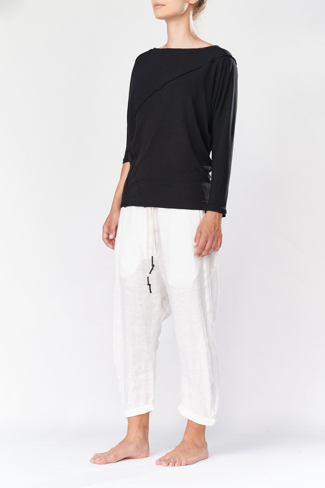 ASYMMETRICAL REVERSIBLE BOATNECK TOP