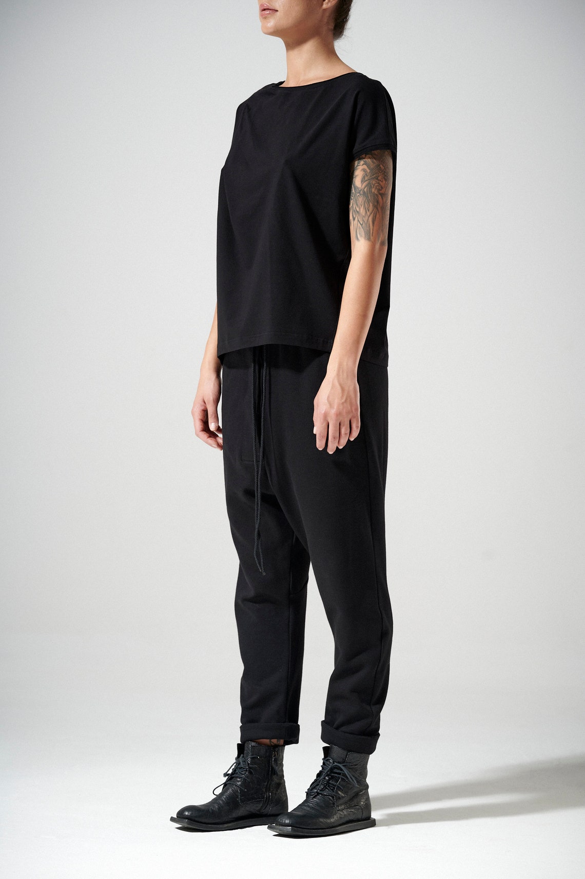 ASYMMETRICAL SHORT SLEEVED OVERSIZED TOP