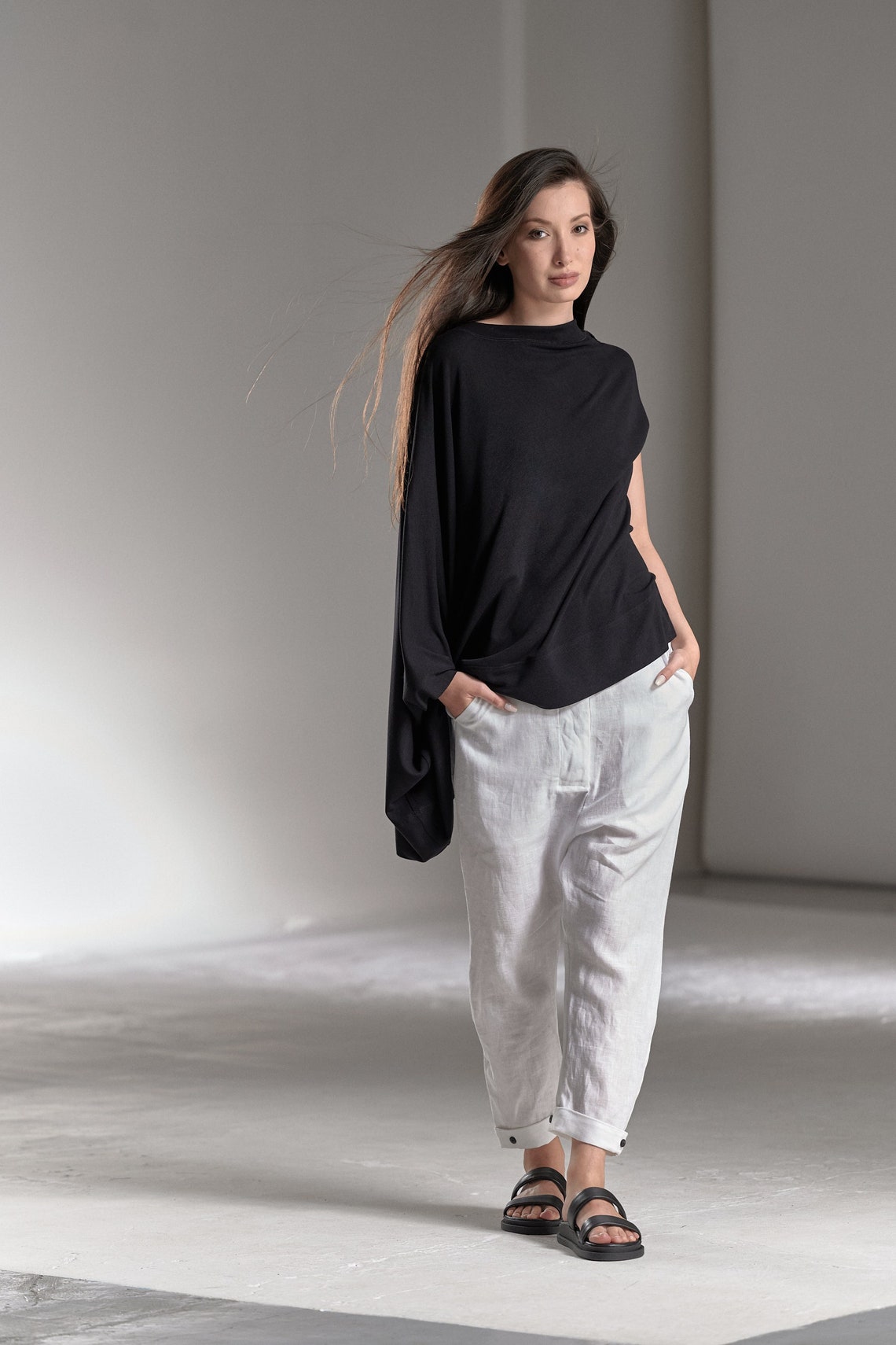 ASYMMETRICAL CAP SLEEVE TUNIC TOP