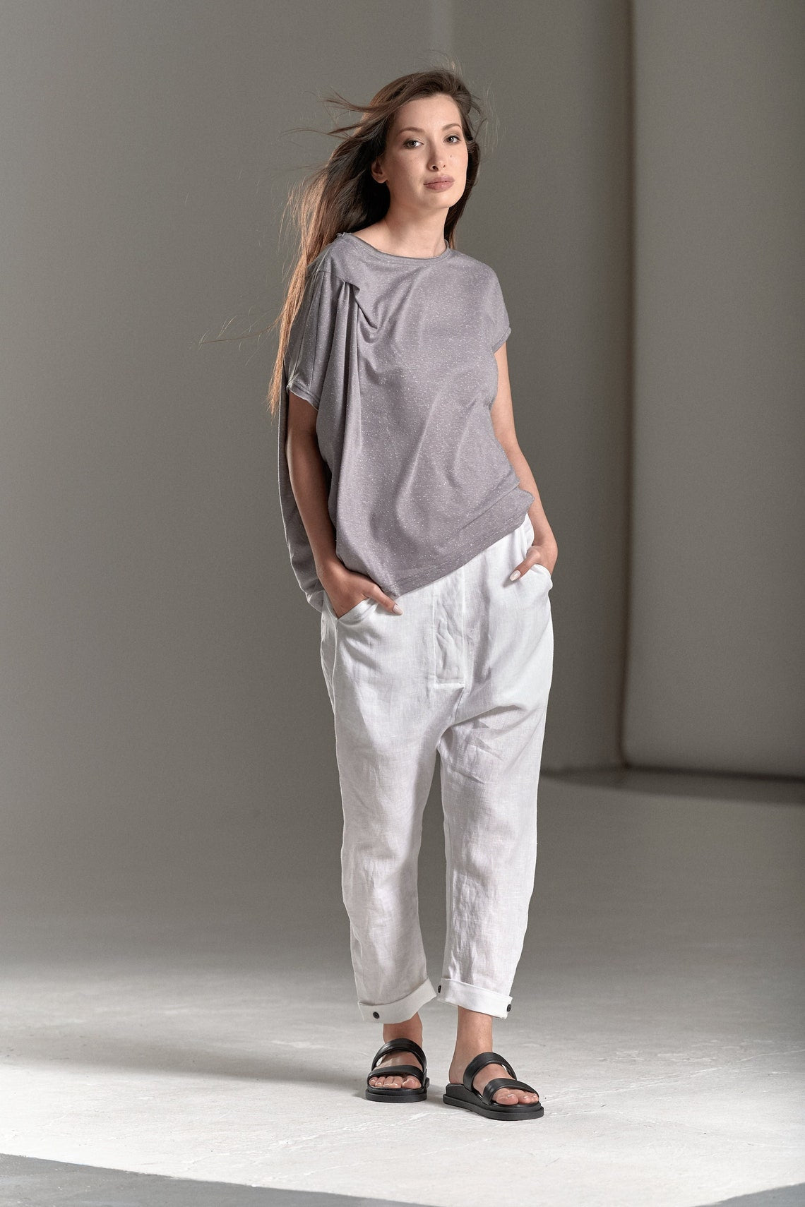 ASYMMETRICAL SHORT SLEEVED OVERSIZED TOP