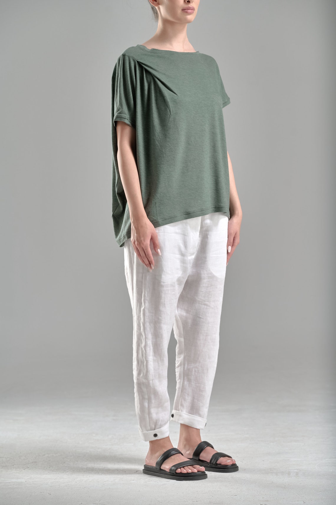 ASYMMETRICAL SHORT SLEEVED OVERSIZED TOP