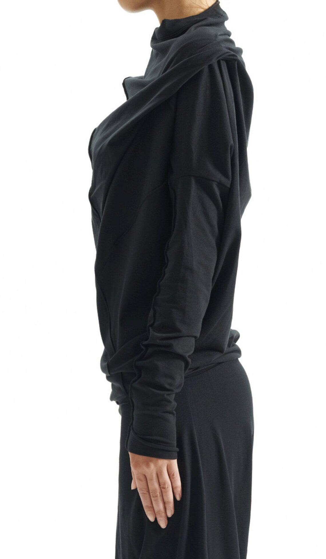 OVERSIZED ASYMMETRICAL TOP