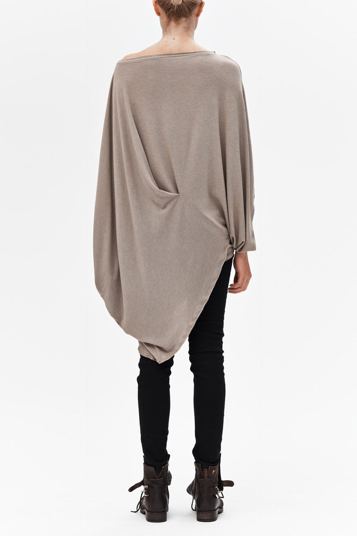 TWISTED TOP
