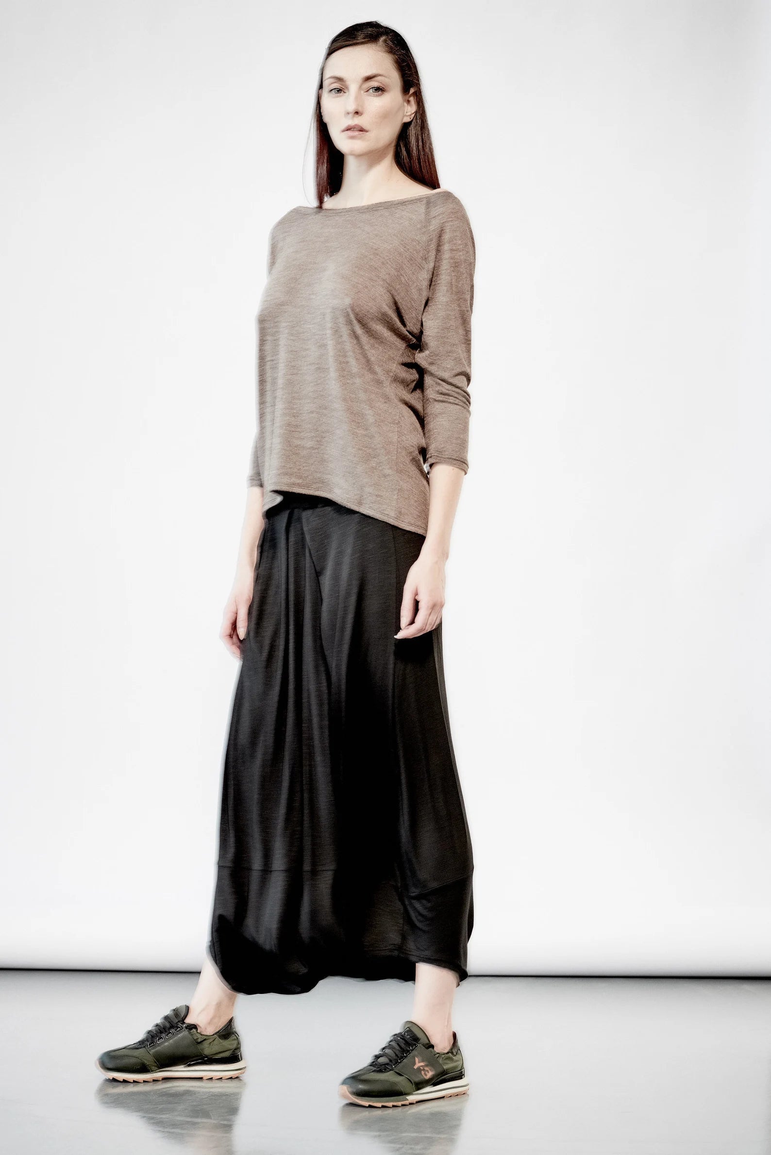 LOW CROTCH DRAPE SKIRT