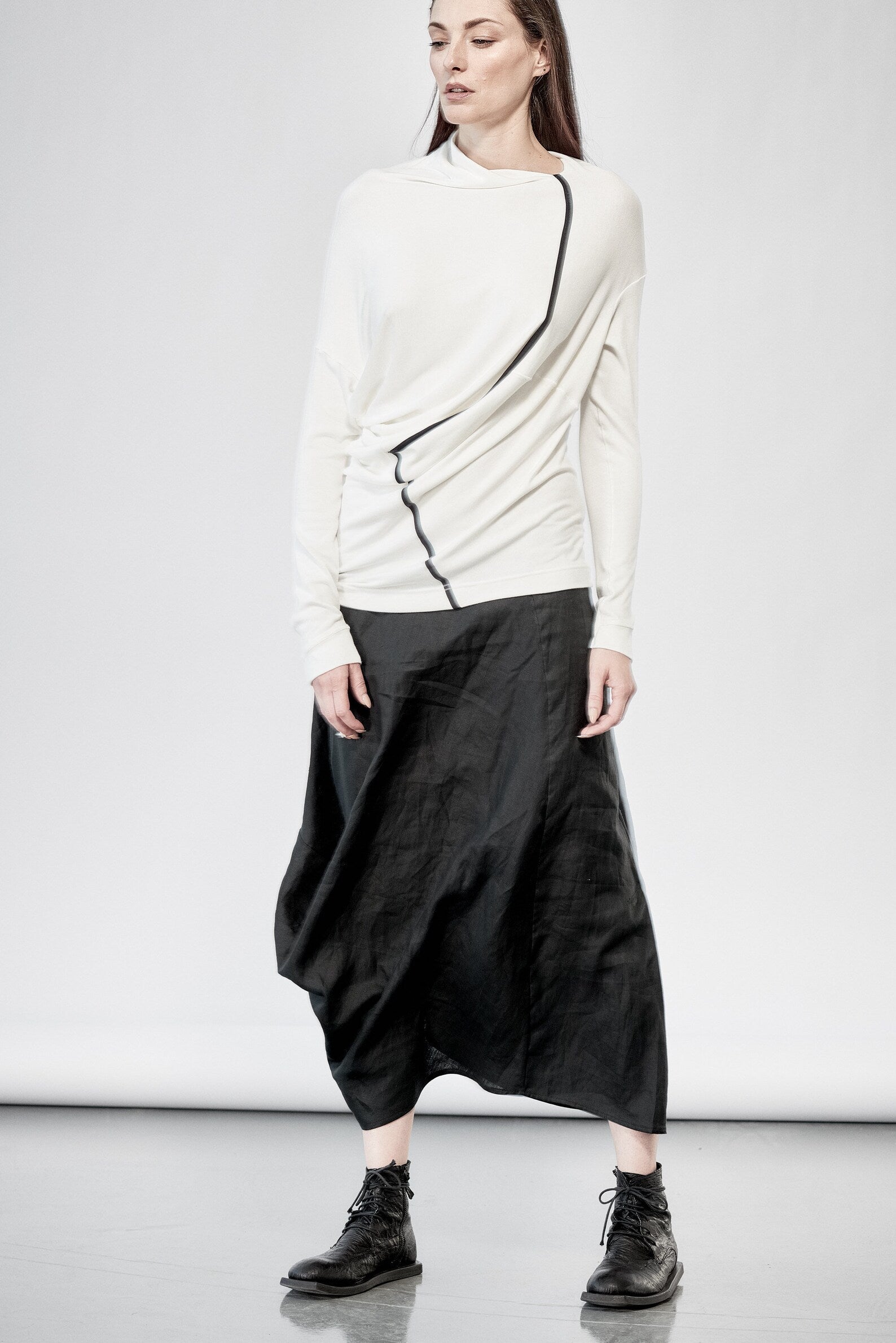 DRAPE LINEN SKIRT