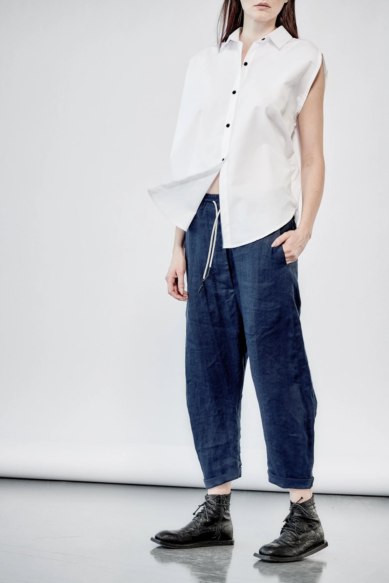 DROPPED CROTCH LINEN PANTS