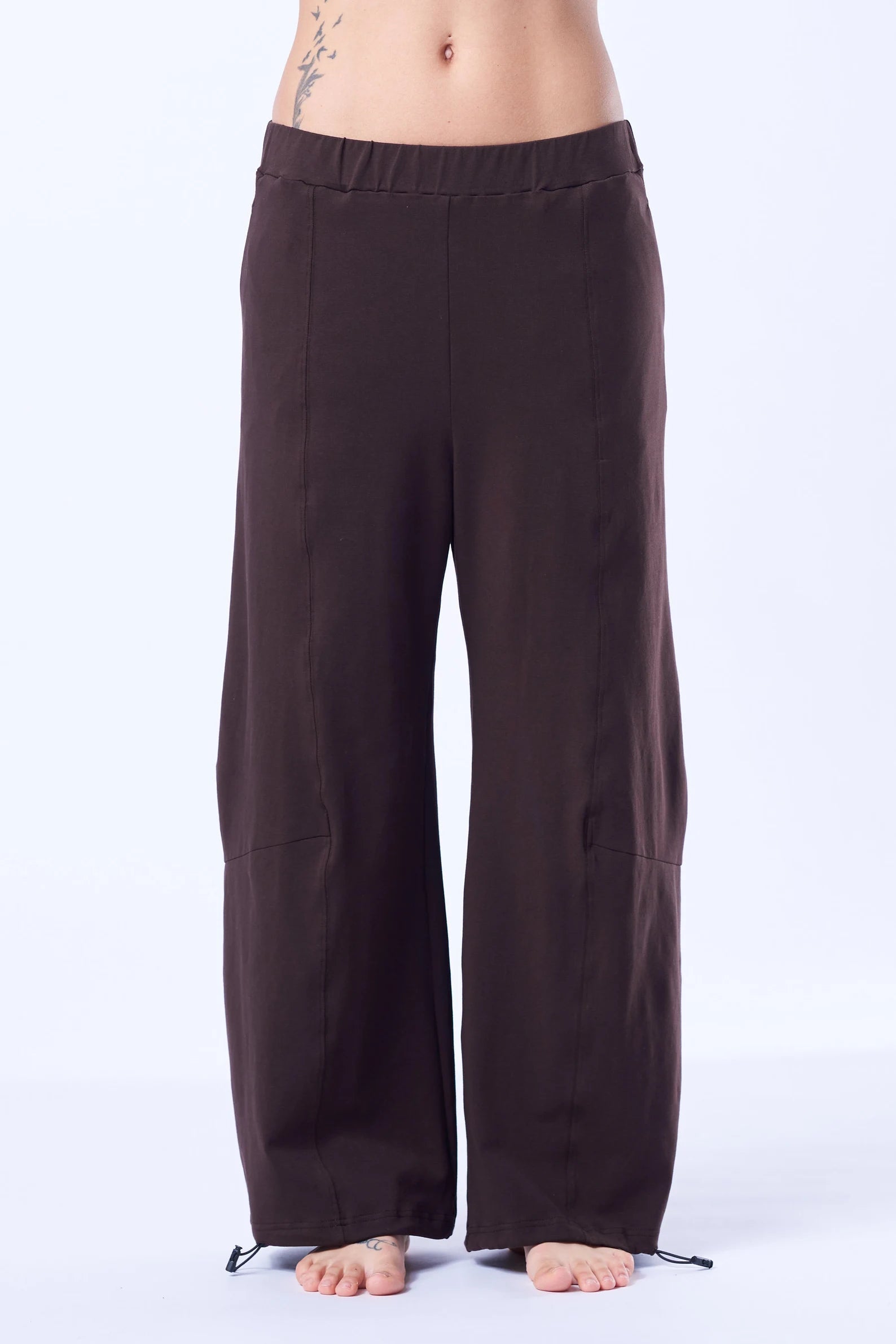 WIDE-LEG PANTS WITH POCKETS