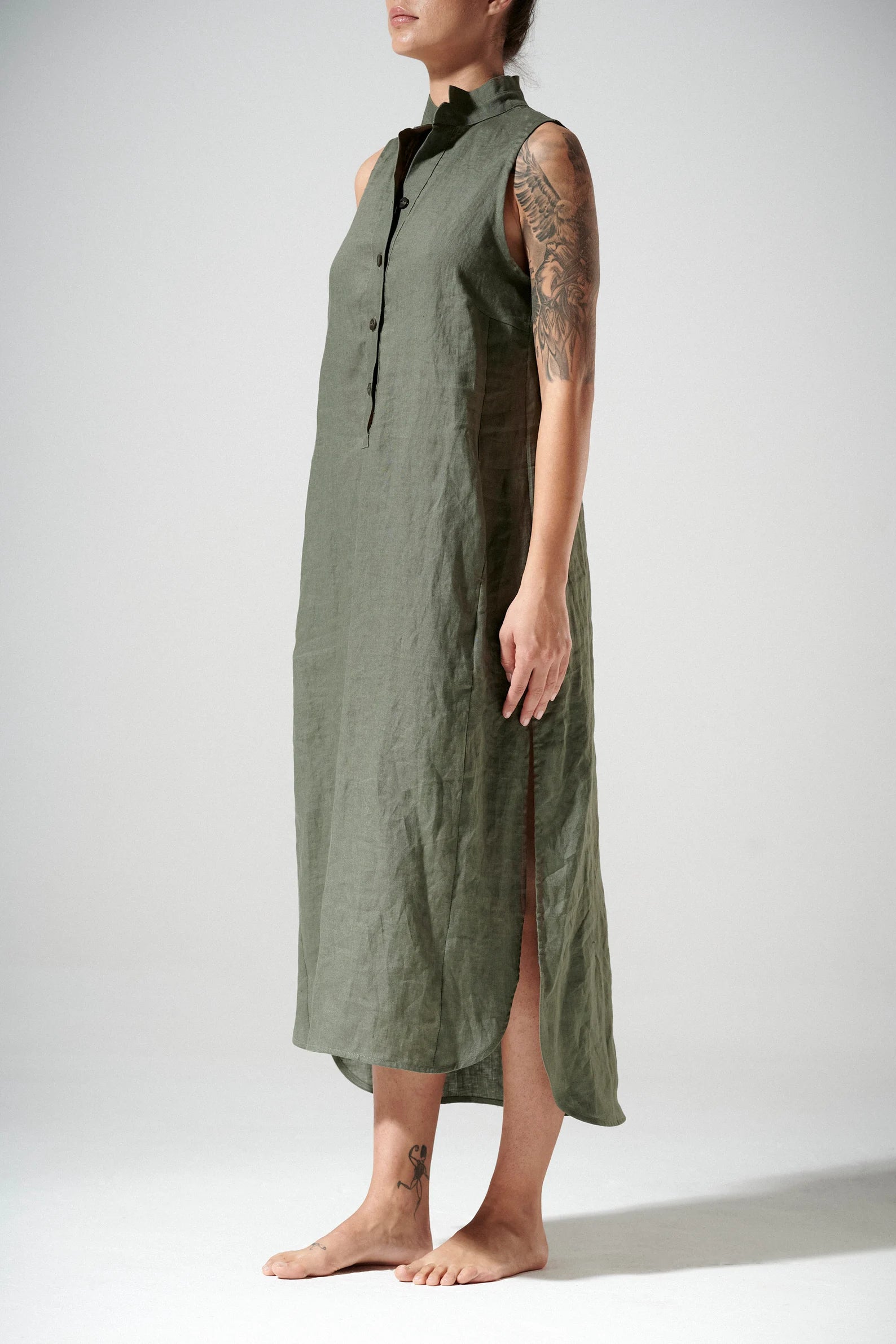 LINEN DRESS WITH BUTTONS