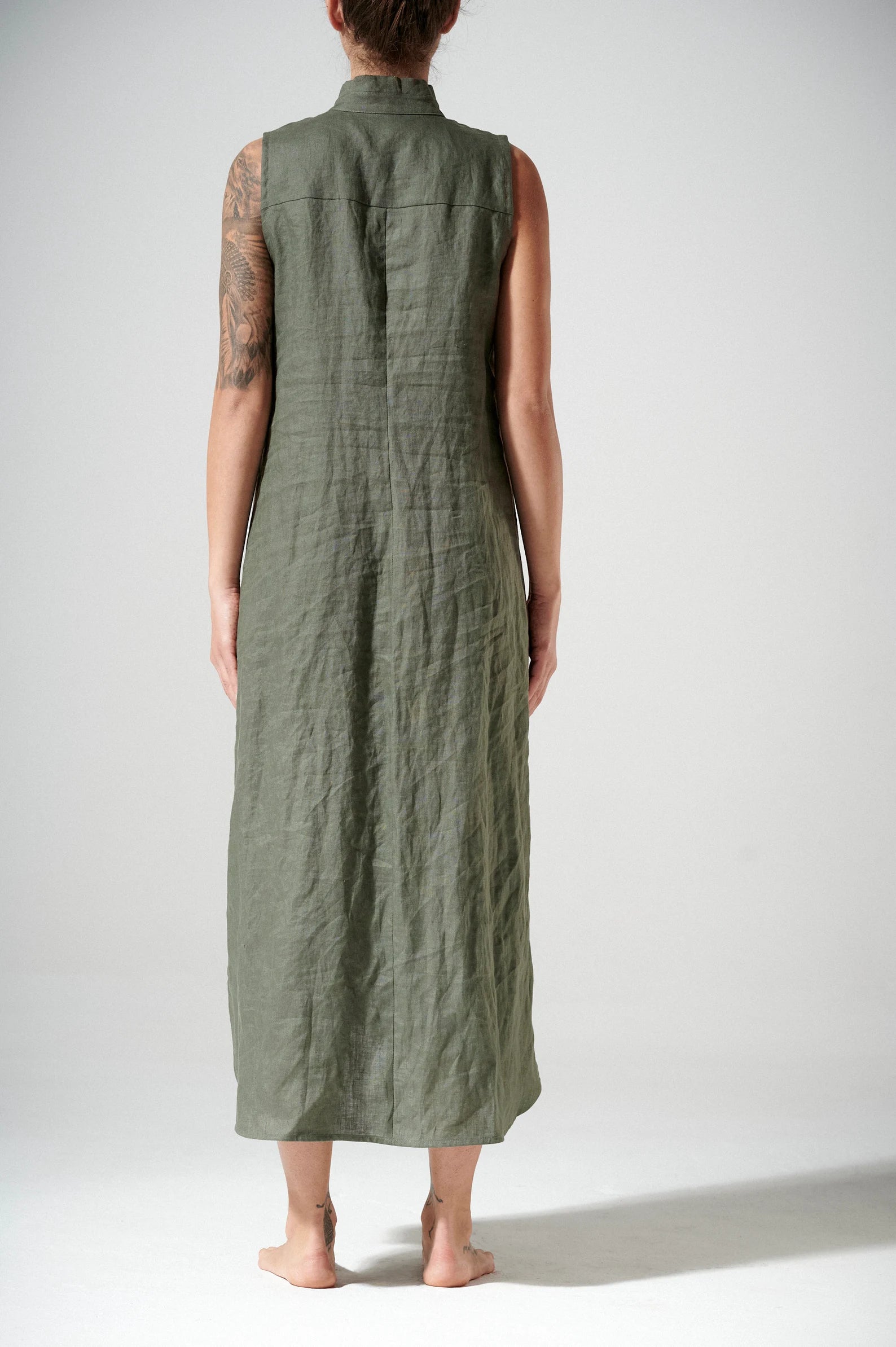 LINEN DRESS WITH BUTTONS