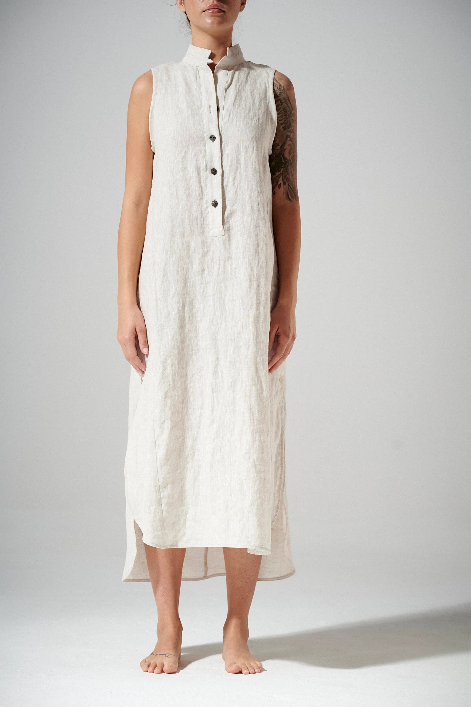 LINEN DRESS WITH BUTTONS