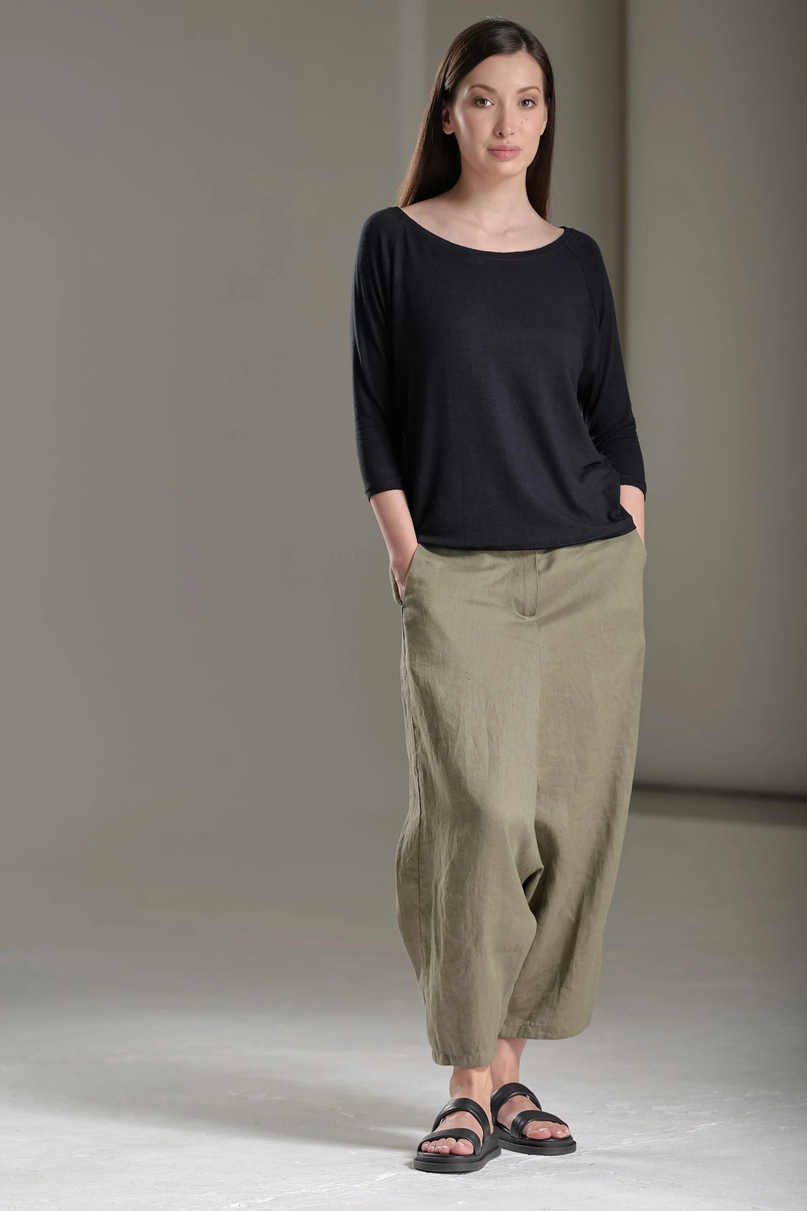 CROPPED LOW CROTCH LINEN PANTS