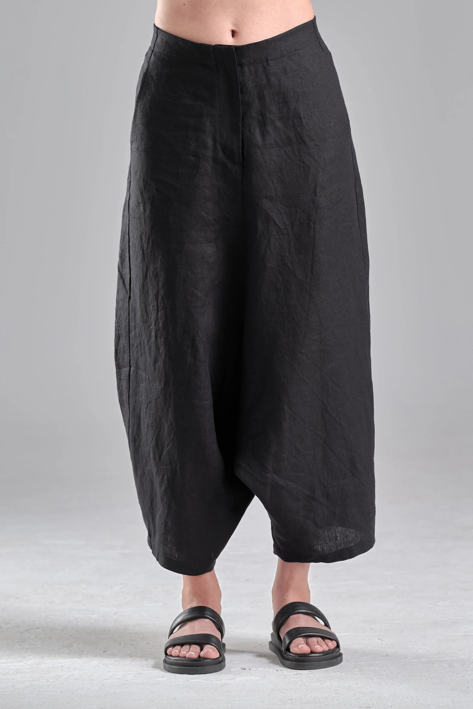 CROPPED LOW CROTCH LINEN PANTS