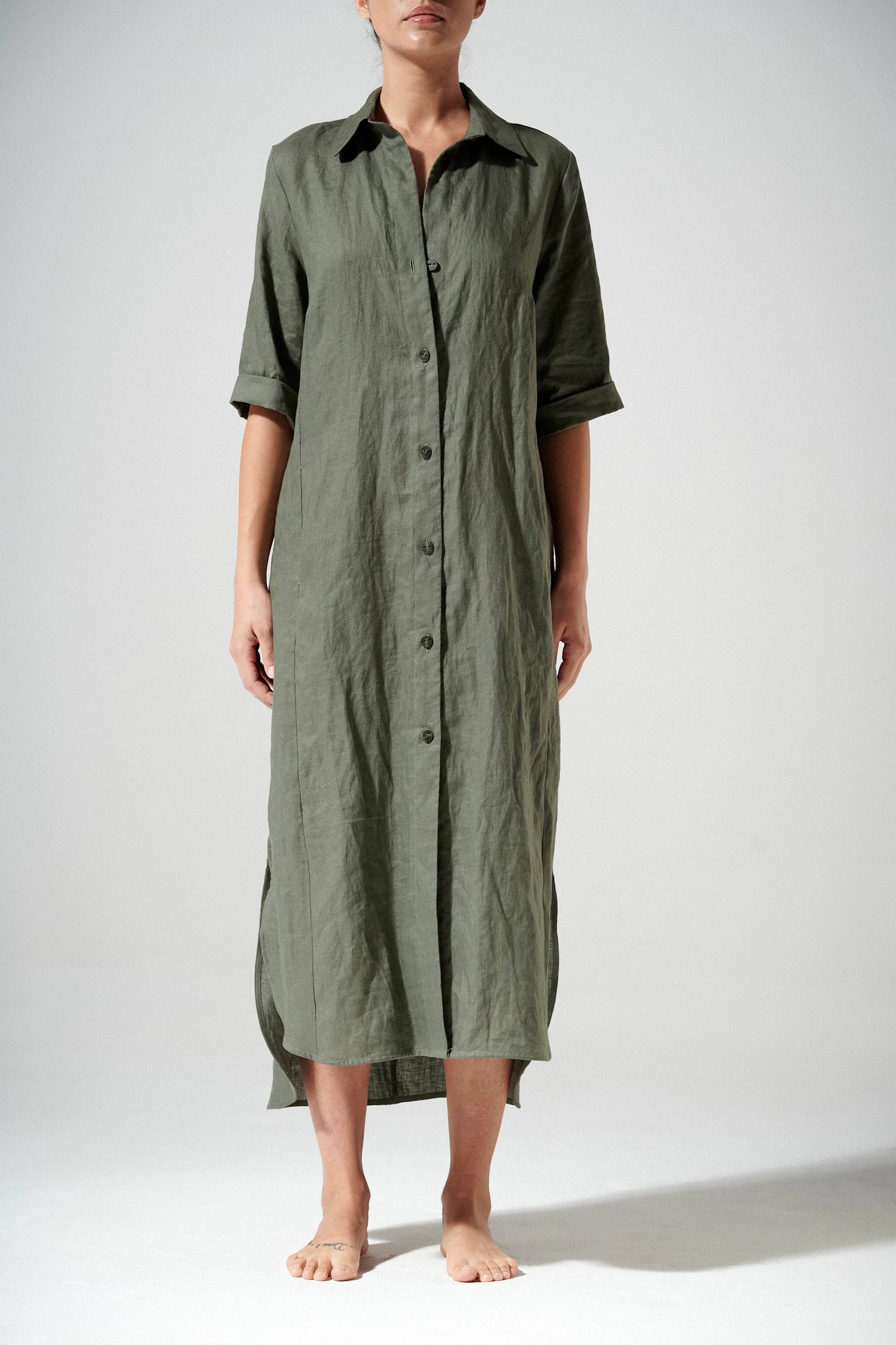 SHORT SLEEVED LINEN DRESS