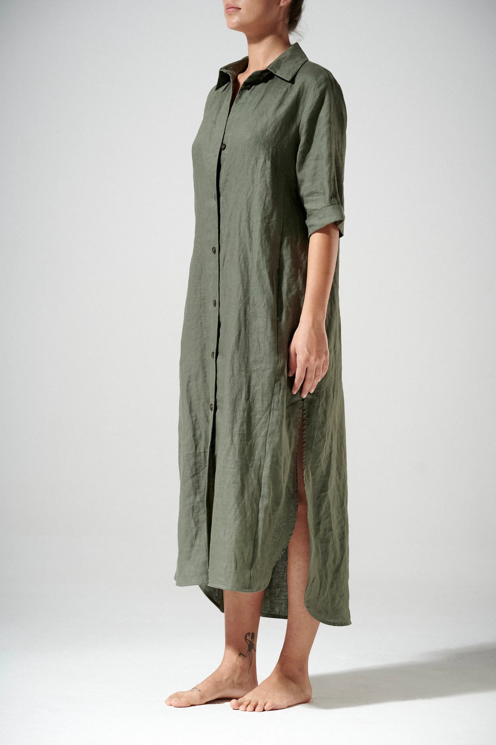 SHORT SLEEVED LINEN DRESS