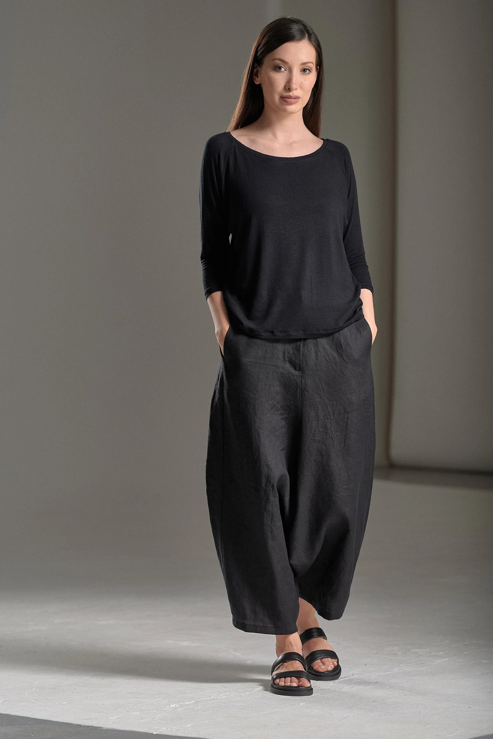 CROPPED LOW CROTCH LINEN PANTS