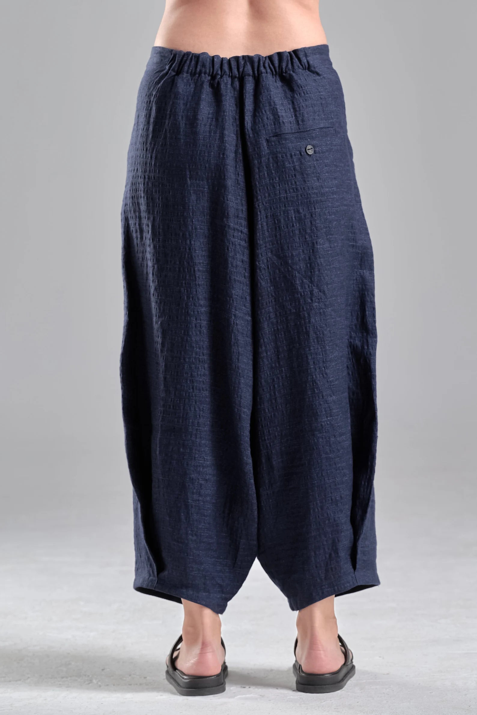 CROPPED LOW CROTCH LINEN PANTS