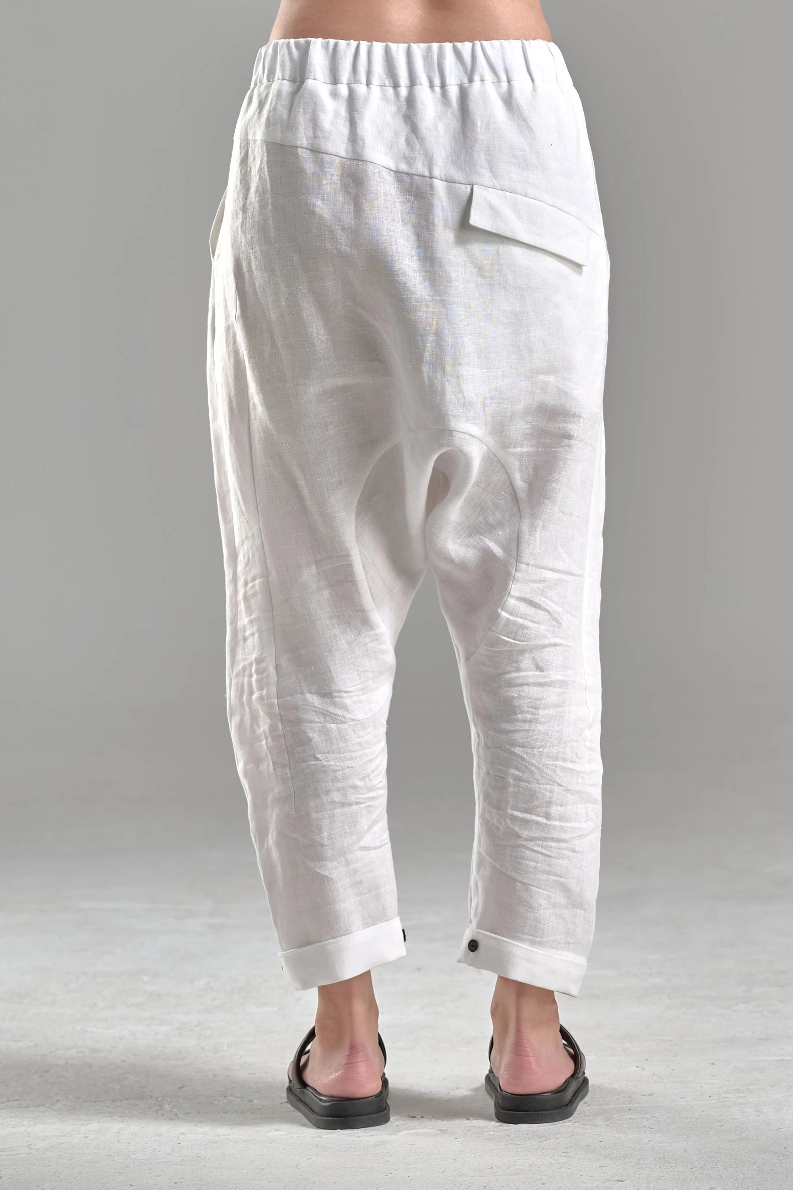 LOOSE CROPPED LINEN PANTS