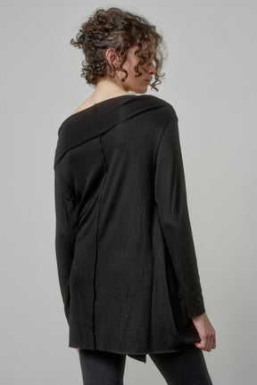 ELEGANT SOFT KNIT TUNIC WITH DRAPED FRONT AND RAW EDGES