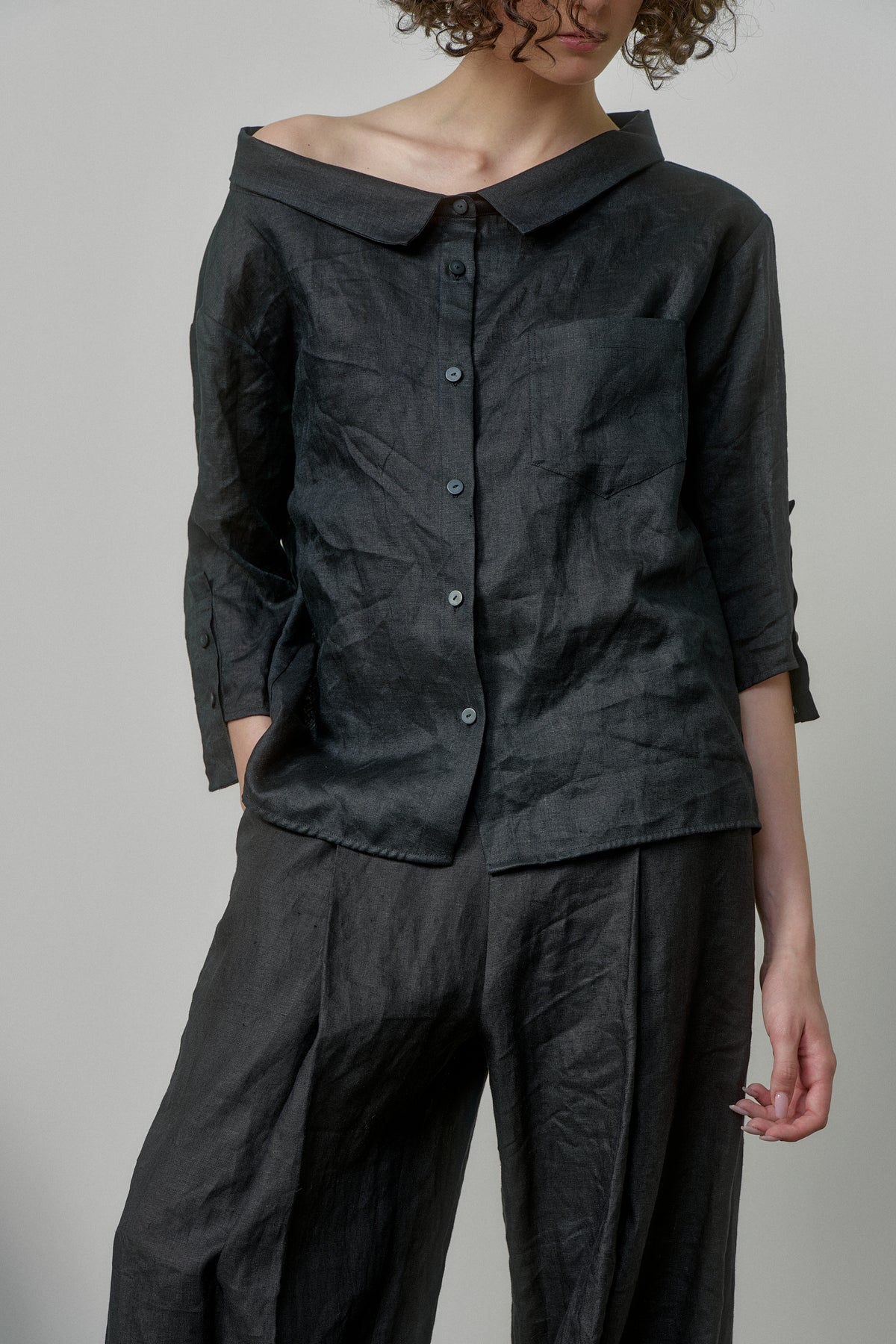 LINEN SHIRT WITH WIDE COLLAR AND 7/8 SLEEVES