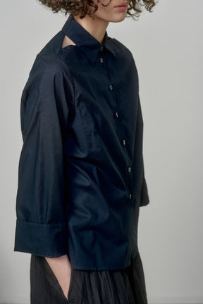 COTTON SHIRT WITH OPEN SHOULDERS AND ROLL-UP SLEEVES