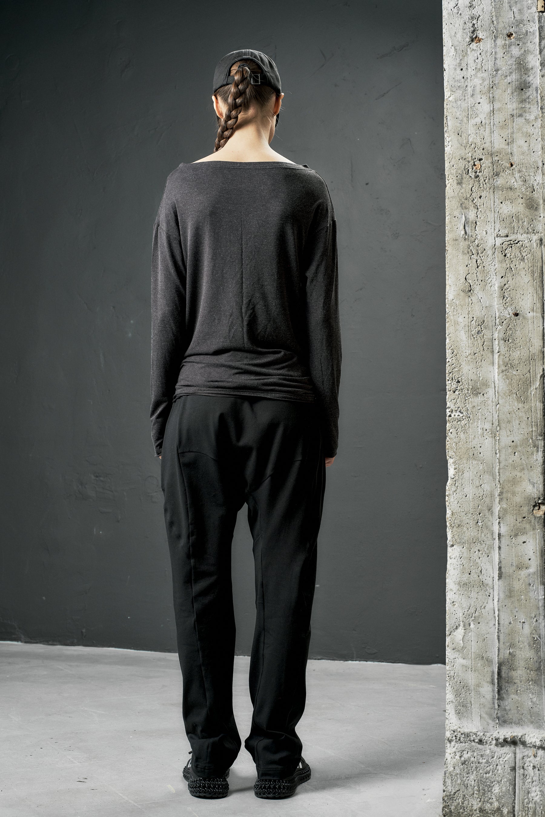 CHARCOAL JERSEY LONG SLEEVE BOATNECK TOP
