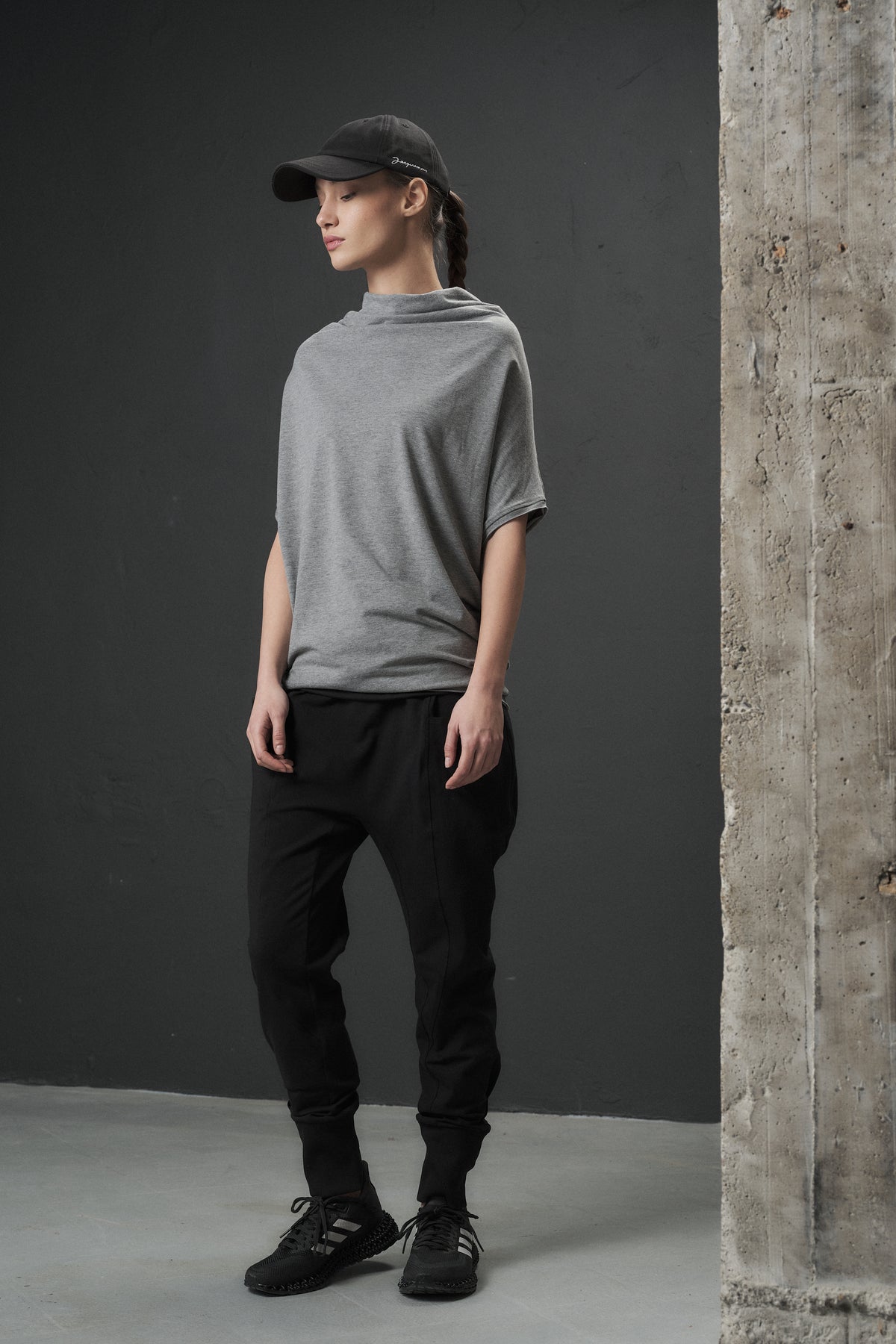 BLACK YOGA PANTS WITH POCKETS