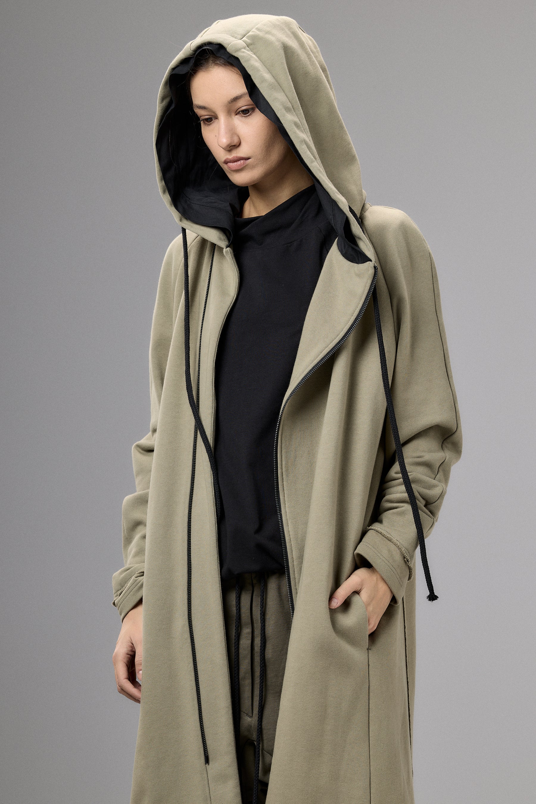 LONG HOODED ZIPPER OLIVE GREEN JACKET