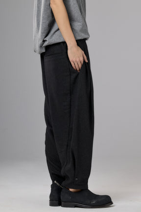 BLACK VOLUMINOUS WOOL PANTS