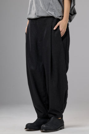 BLACK VOLUMINOUS WOOL PANTS