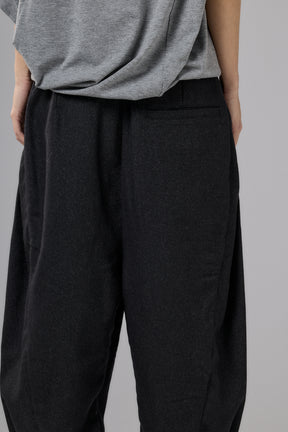 BLACK VOLUMINOUS WOOL PANTS