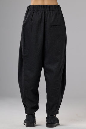BLACK VOLUMINOUS WOOL PANTS