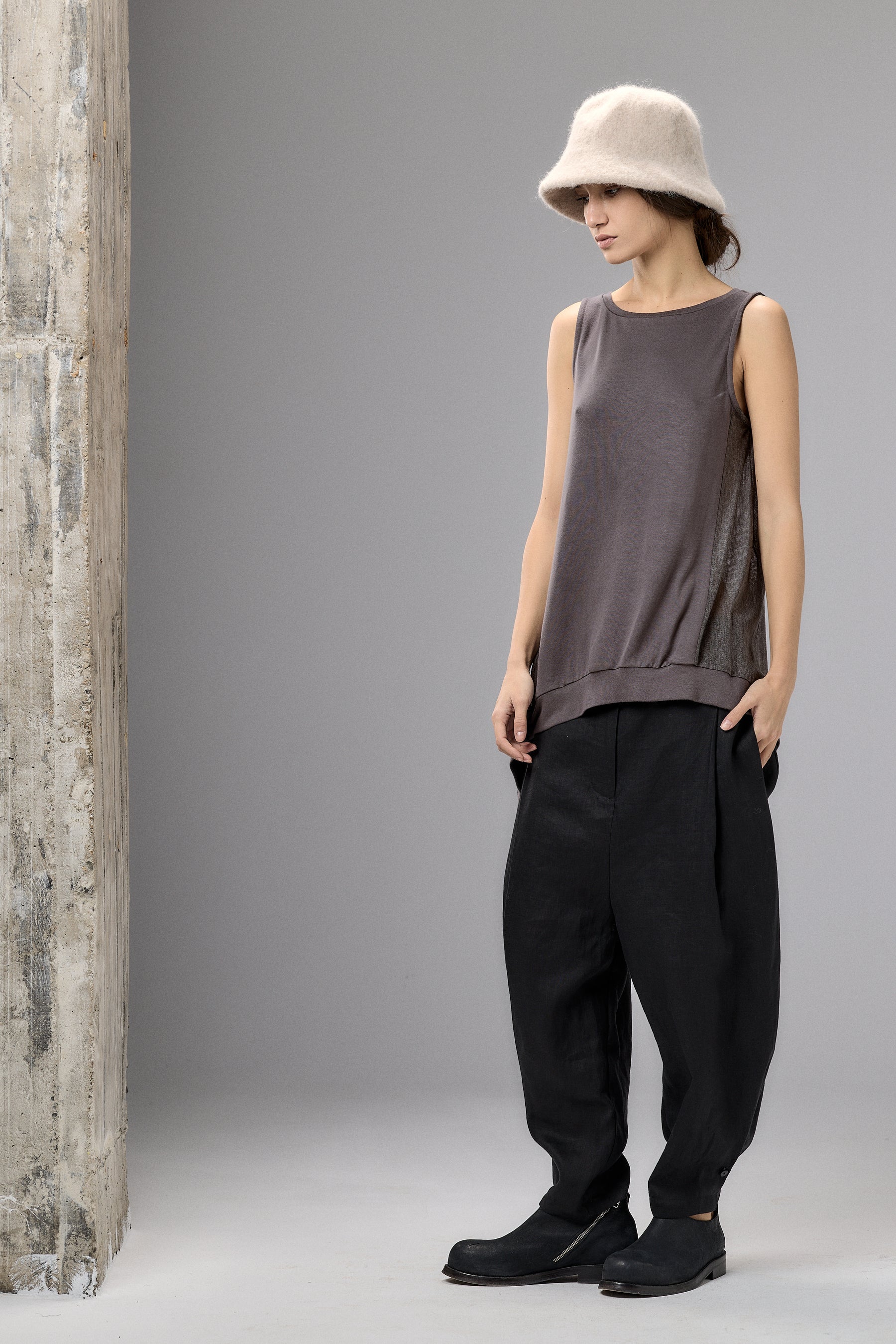 SENSATIONAL BLACK KNIT SLEEVELESS TOP