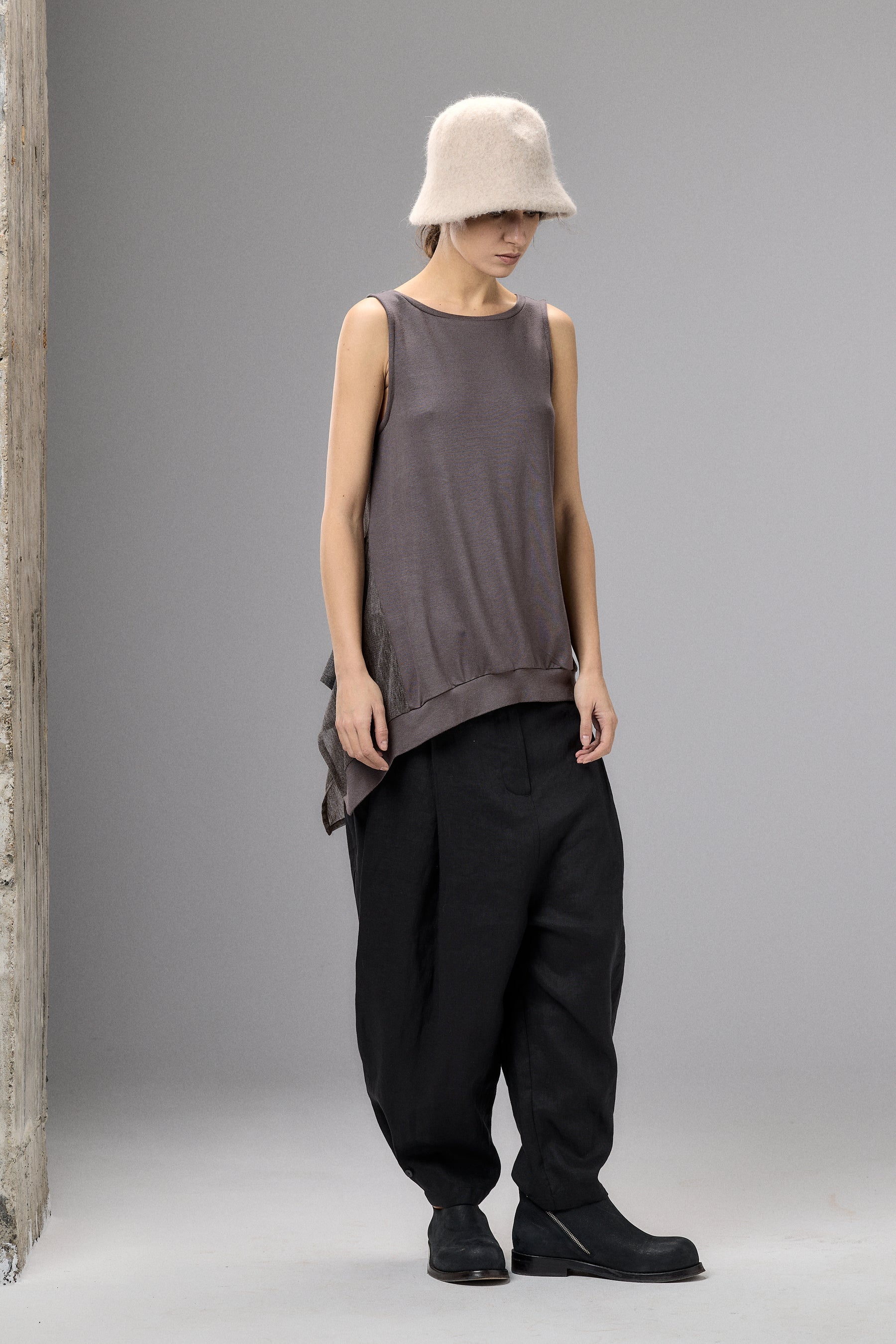 SENSATIONAL BLACK KNIT SLEEVELESS TOP