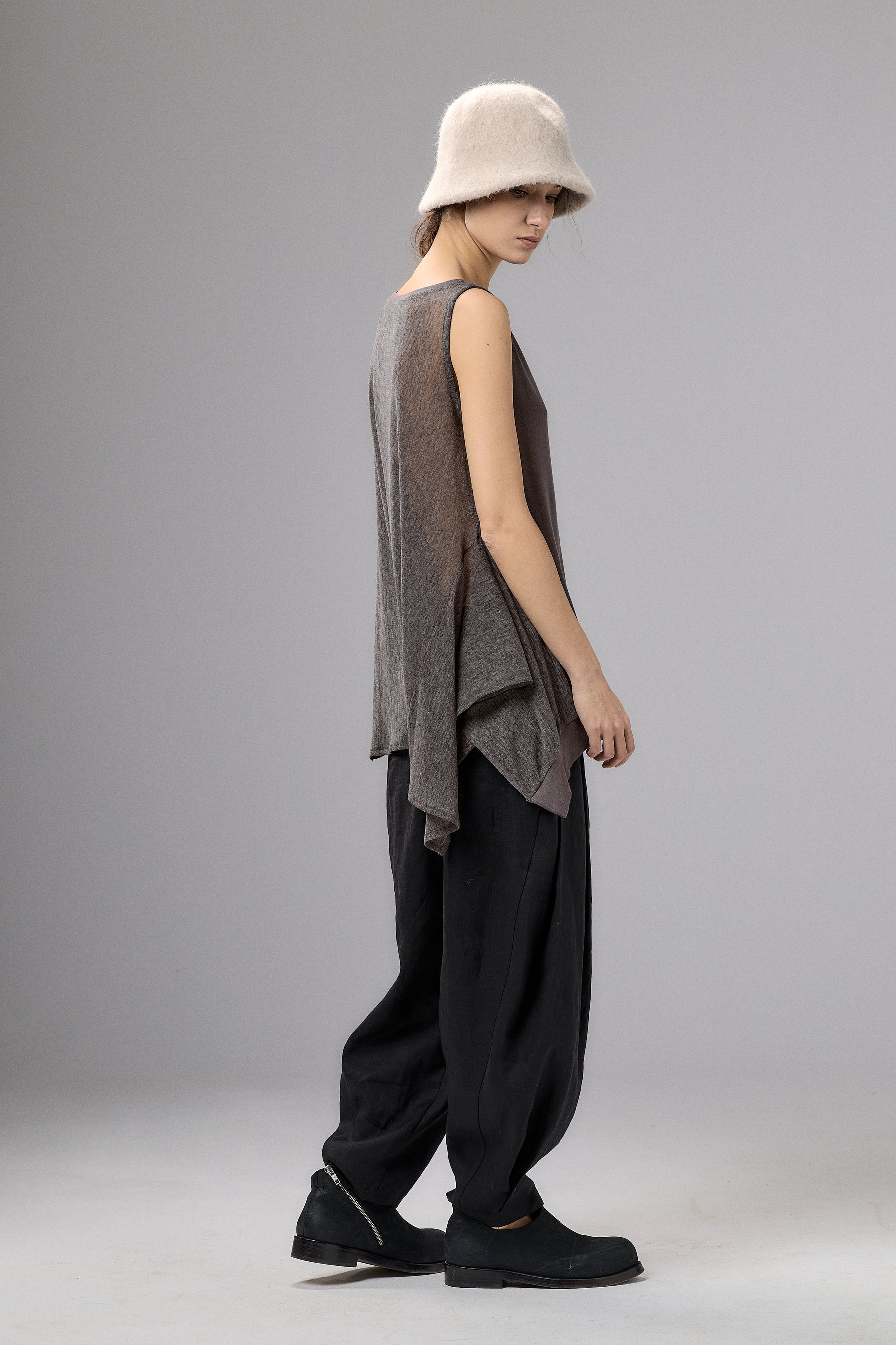 SENSATIONAL BLACK KNIT SLEEVELESS TOP